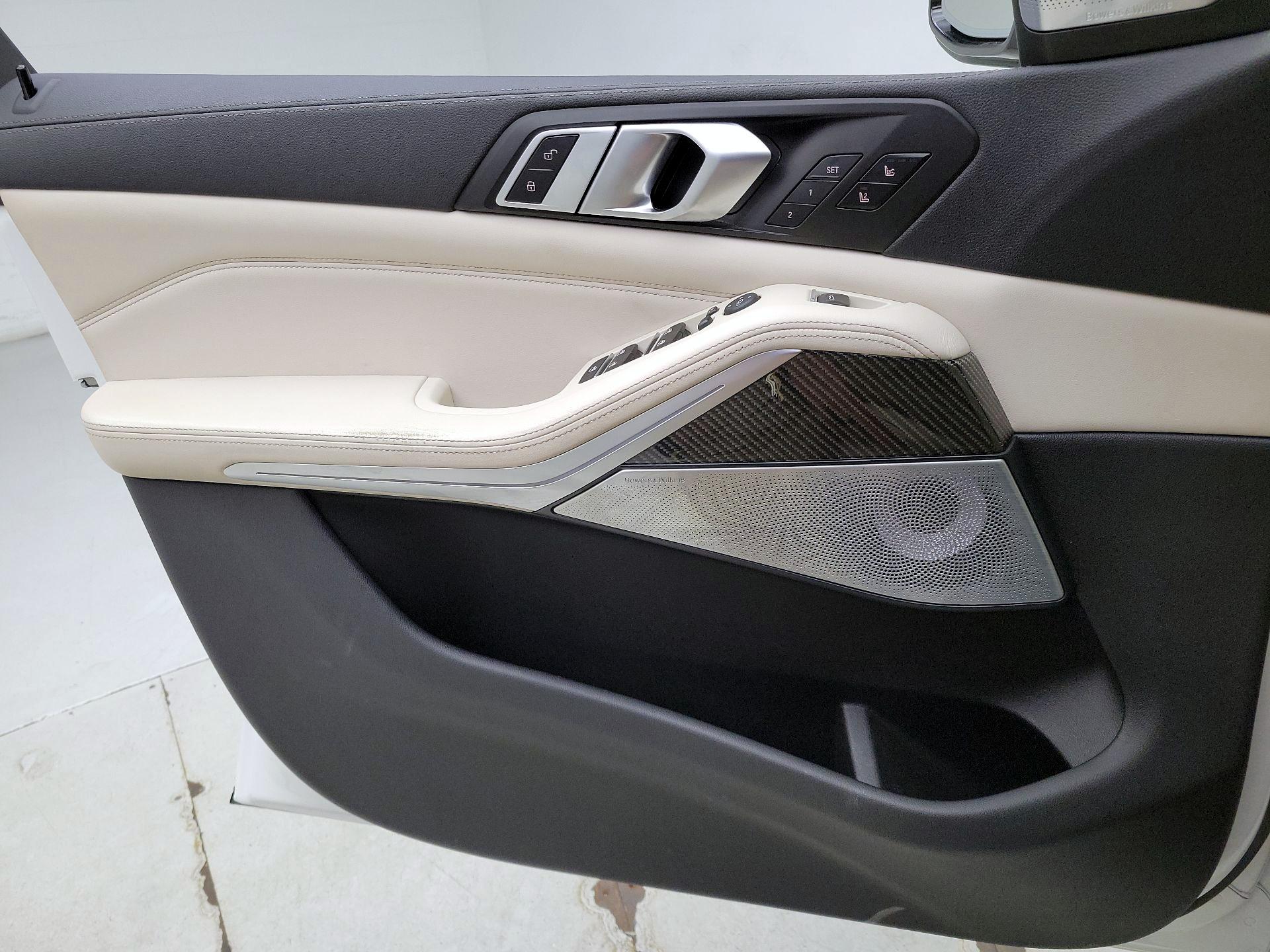 Thumbnail: 2021 BMW X5 - 12