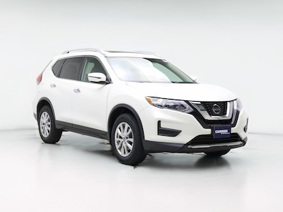White 2017 Nissan Rogue SV