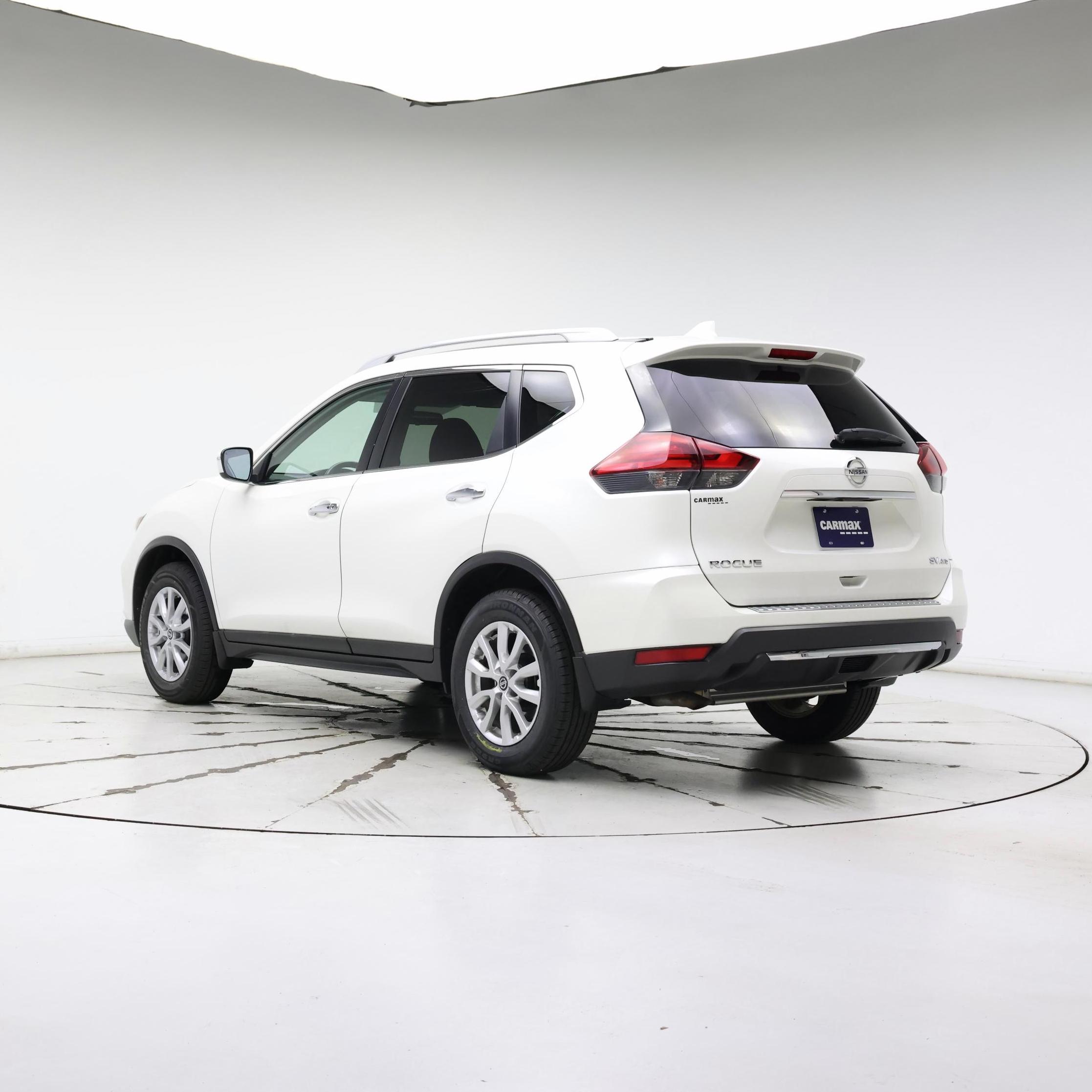 Thumbnail: 2017 Nissan Rogue - 2