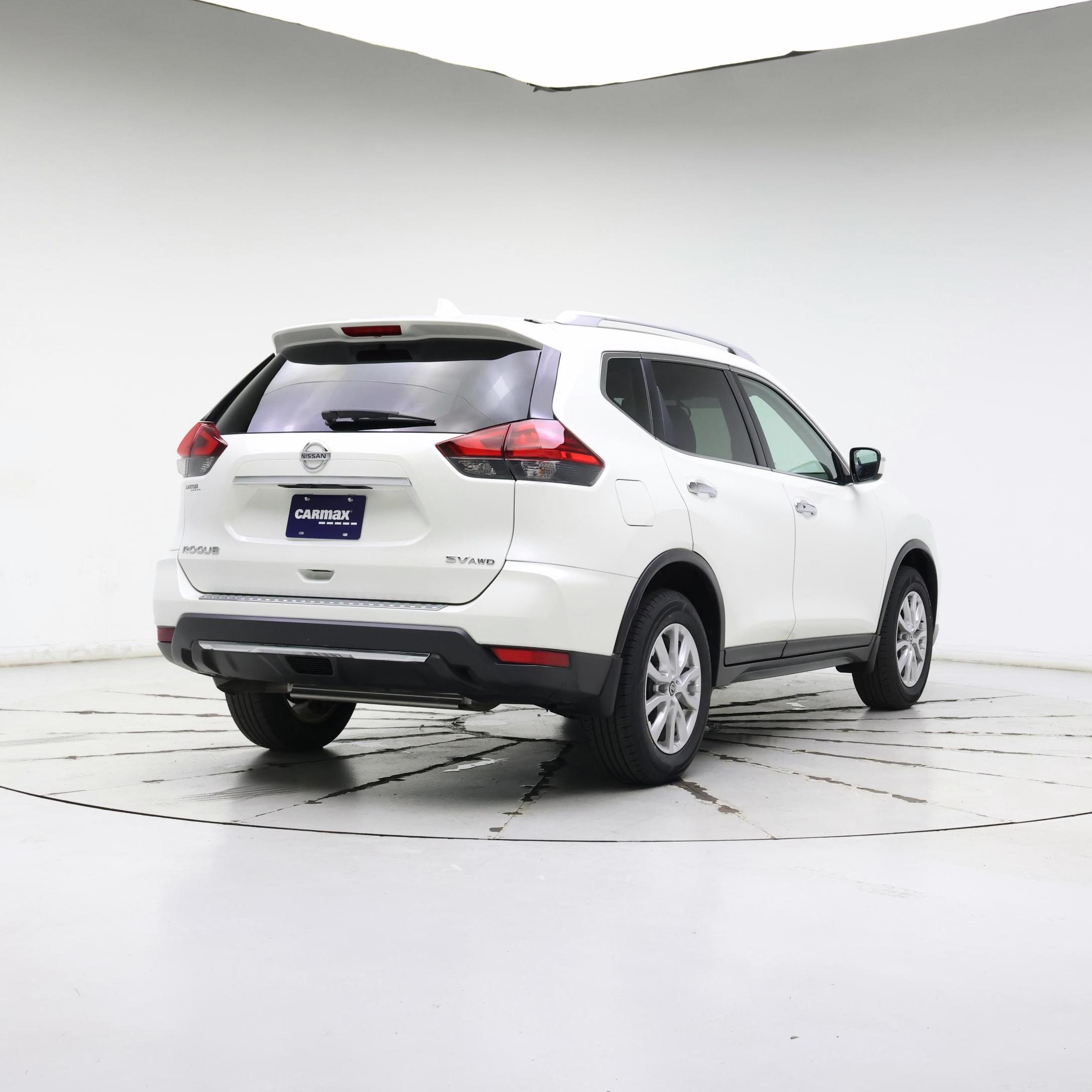Thumbnail: 2017 Nissan Rogue - 8