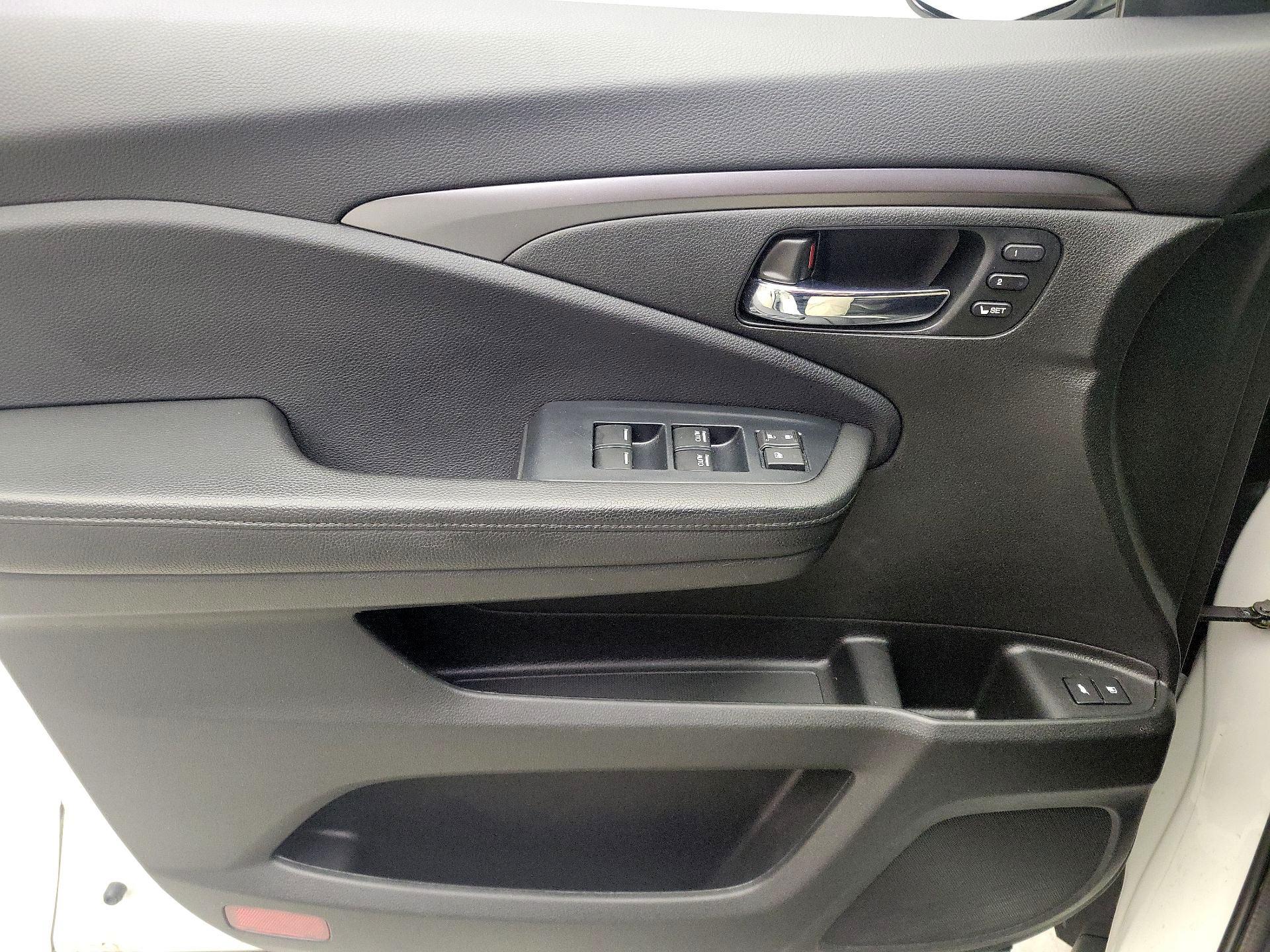 Thumbnail: 2022 Honda Pilot - 12