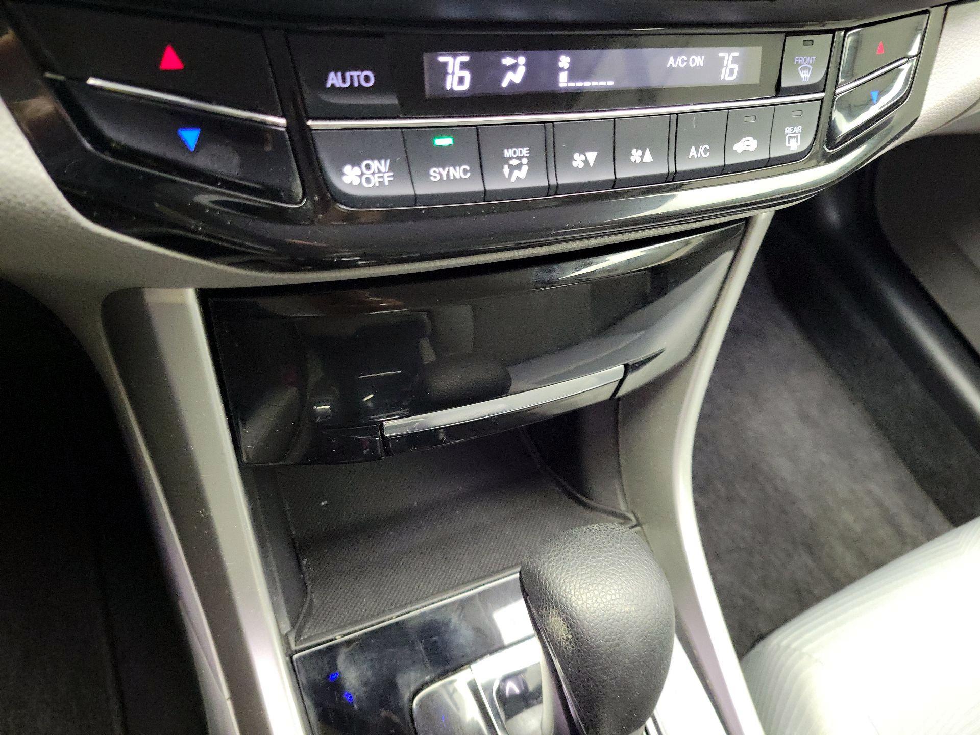 Thumbnail: 2017 Honda Accord - 16