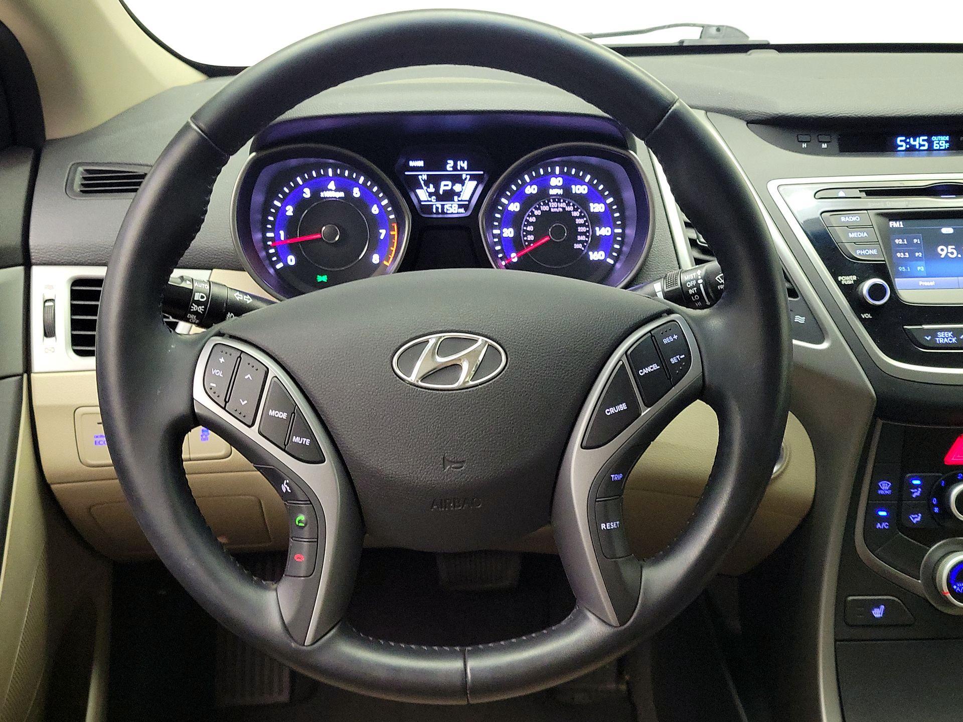 Thumbnail: 2016 Hyundai Elantra - 10