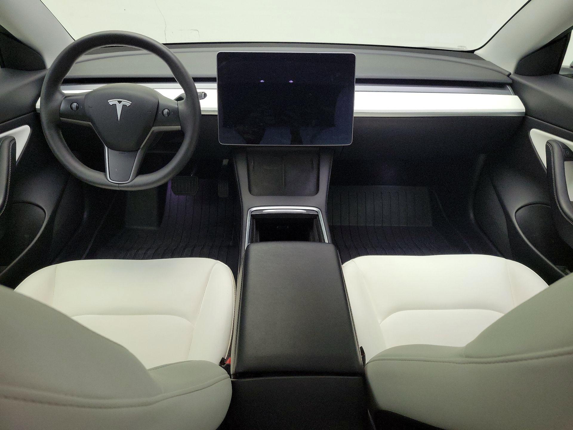 Thumbnail: 2021 Tesla Model 3 - 9
