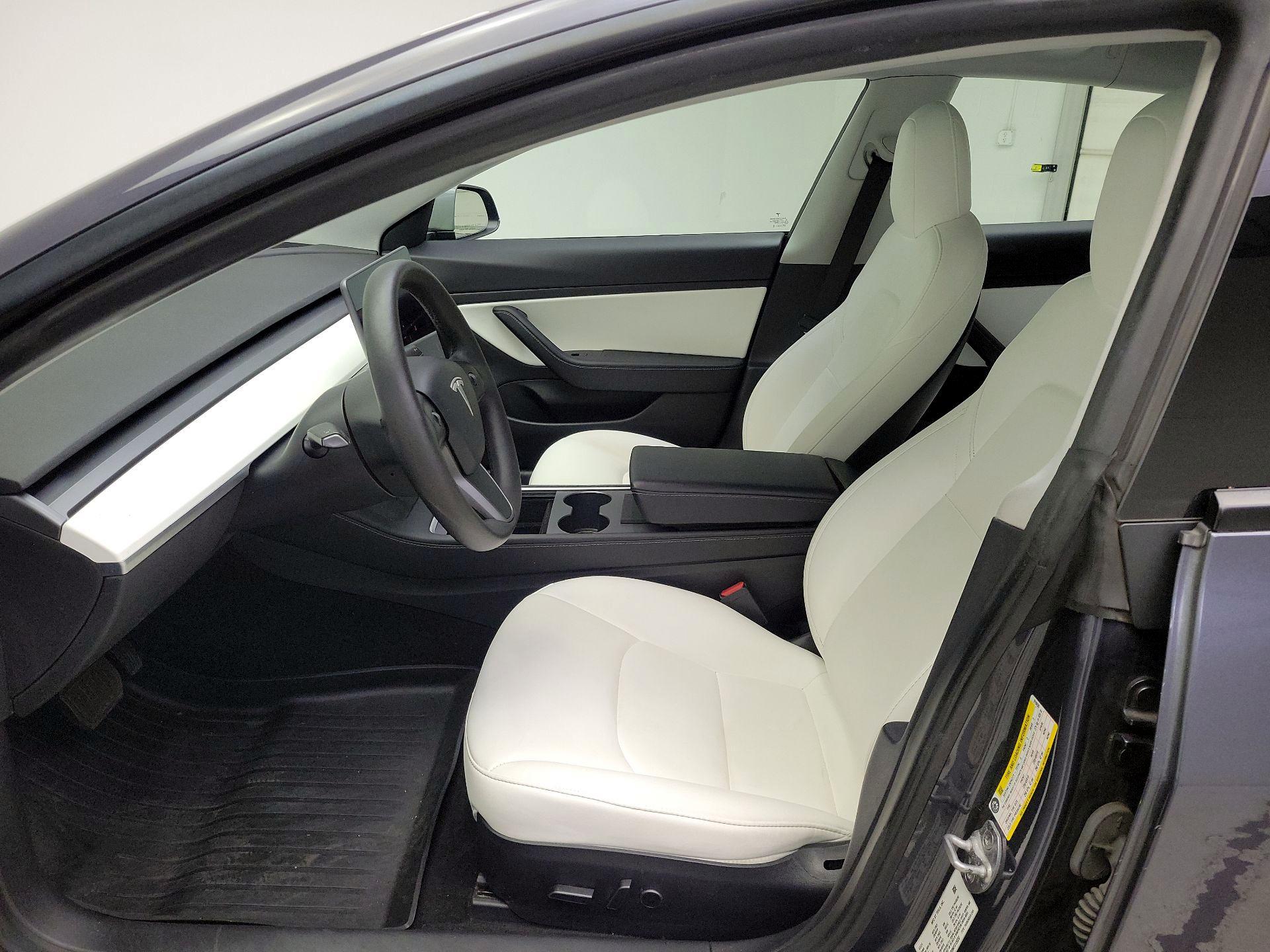 Thumbnail: 2021 Tesla Model 3 - 11