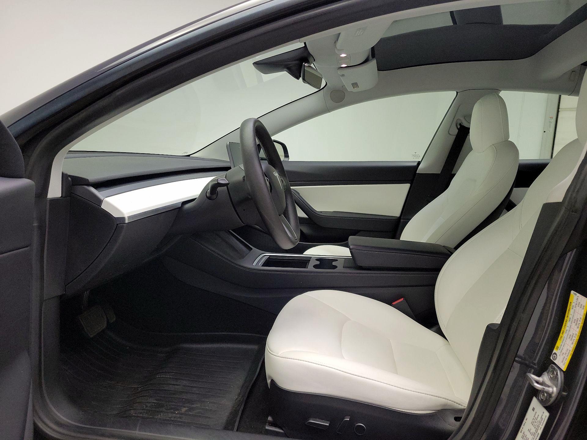Thumbnail: 2021 Tesla Model 3 - 18