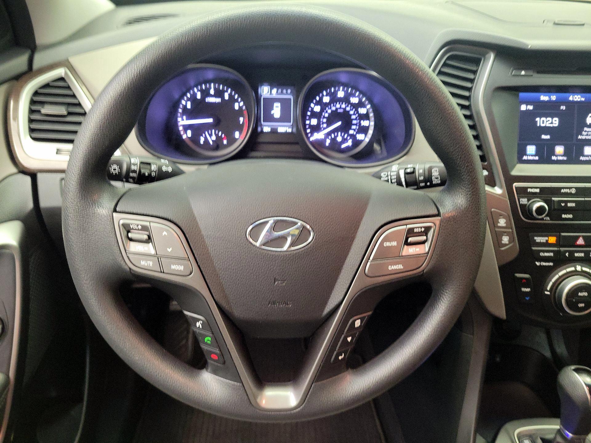 Thumbnail: 2018 Hyundai Santa Fe - 10