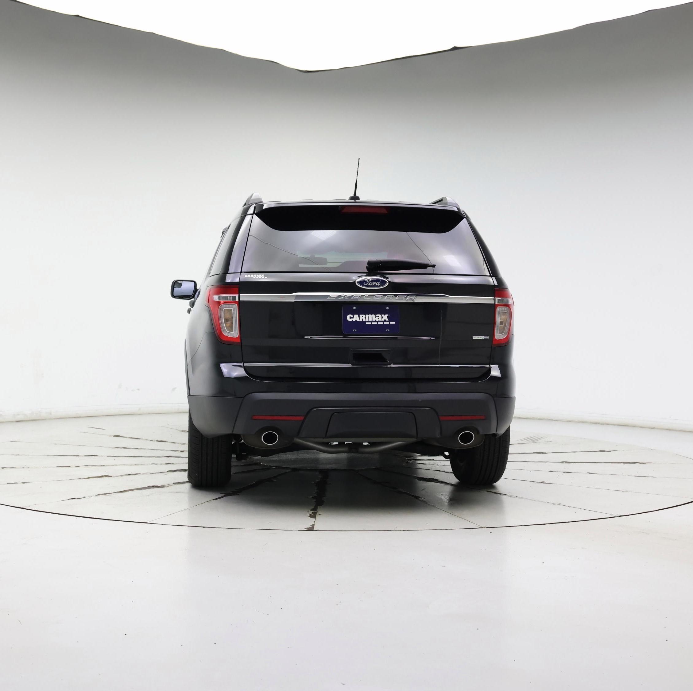 Thumbnail: 2015 Ford Explorer - 6