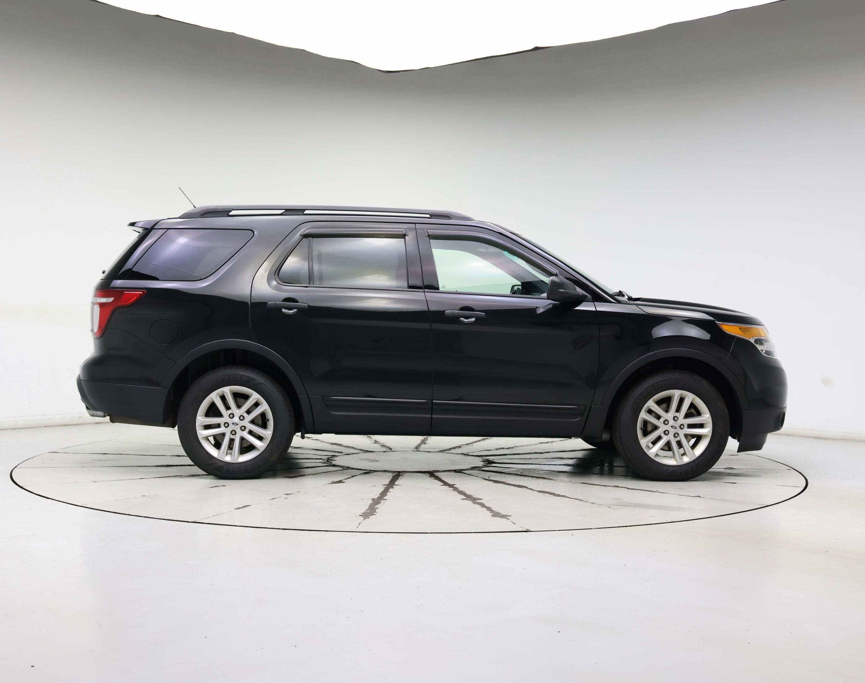 Thumbnail: 2015 Ford Explorer - 7