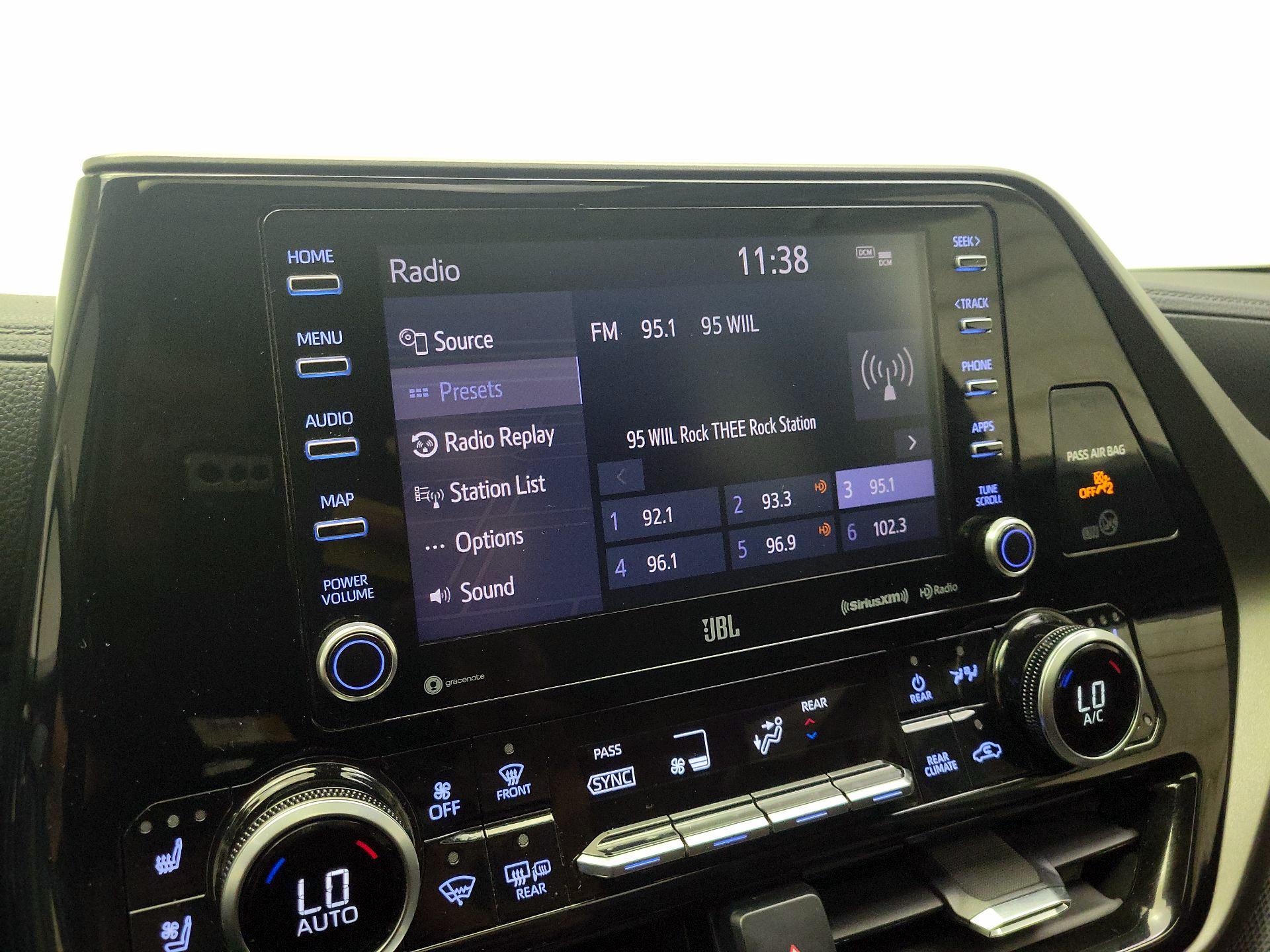 Thumbnail: 2021 Toyota Highlander - 16