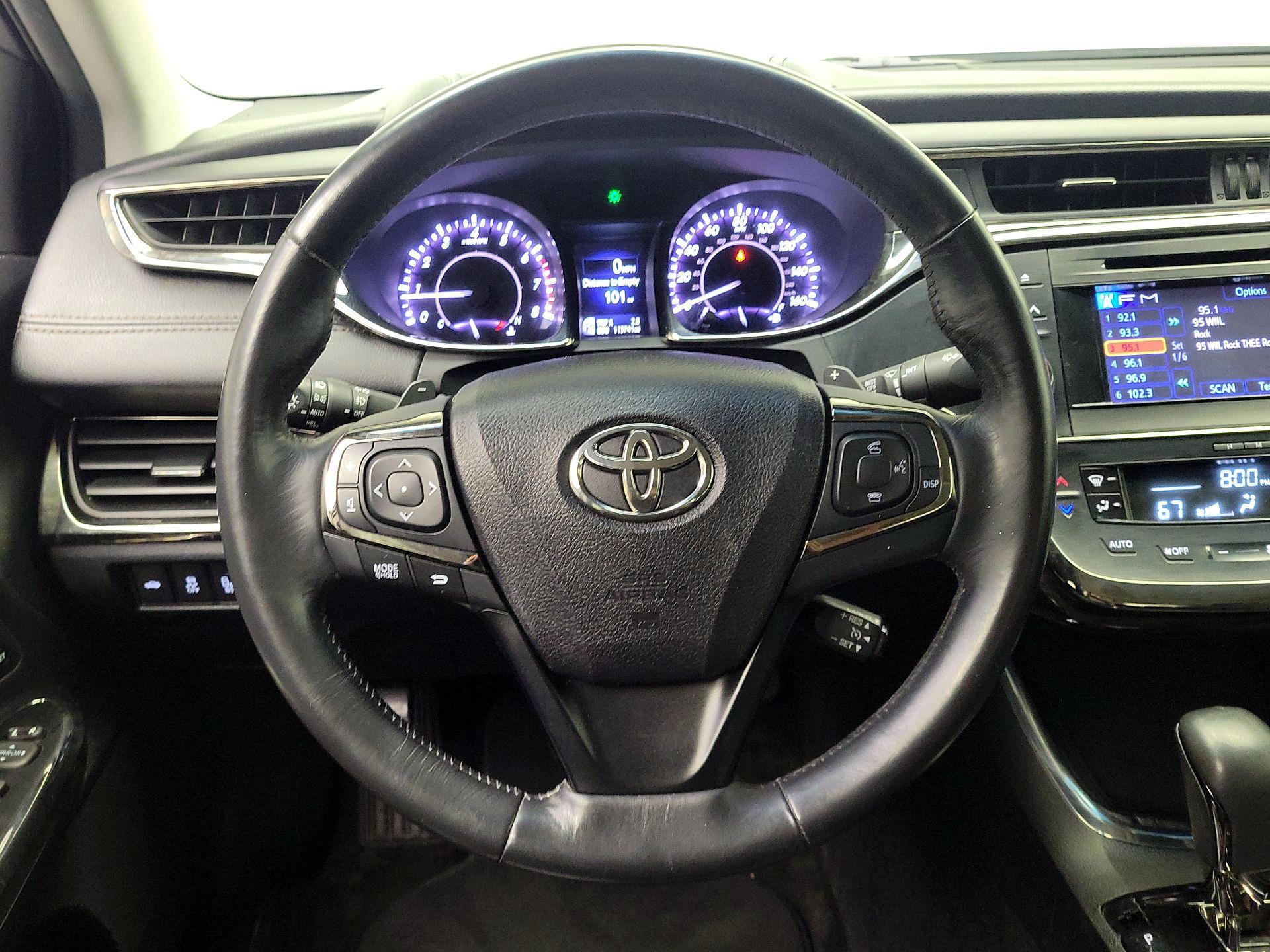 Thumbnail: 2014 Toyota Avalon - 10