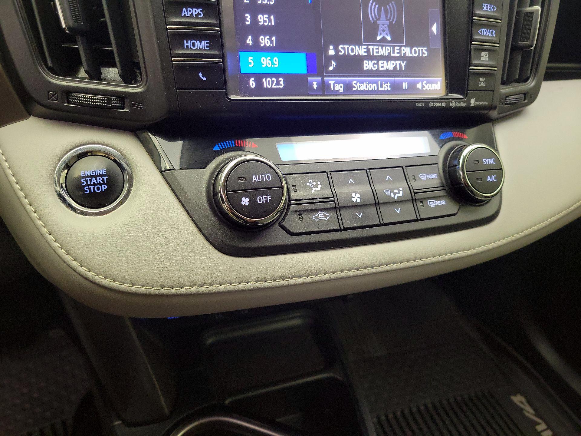 Thumbnail: 2018 Toyota RAV4 - 16
