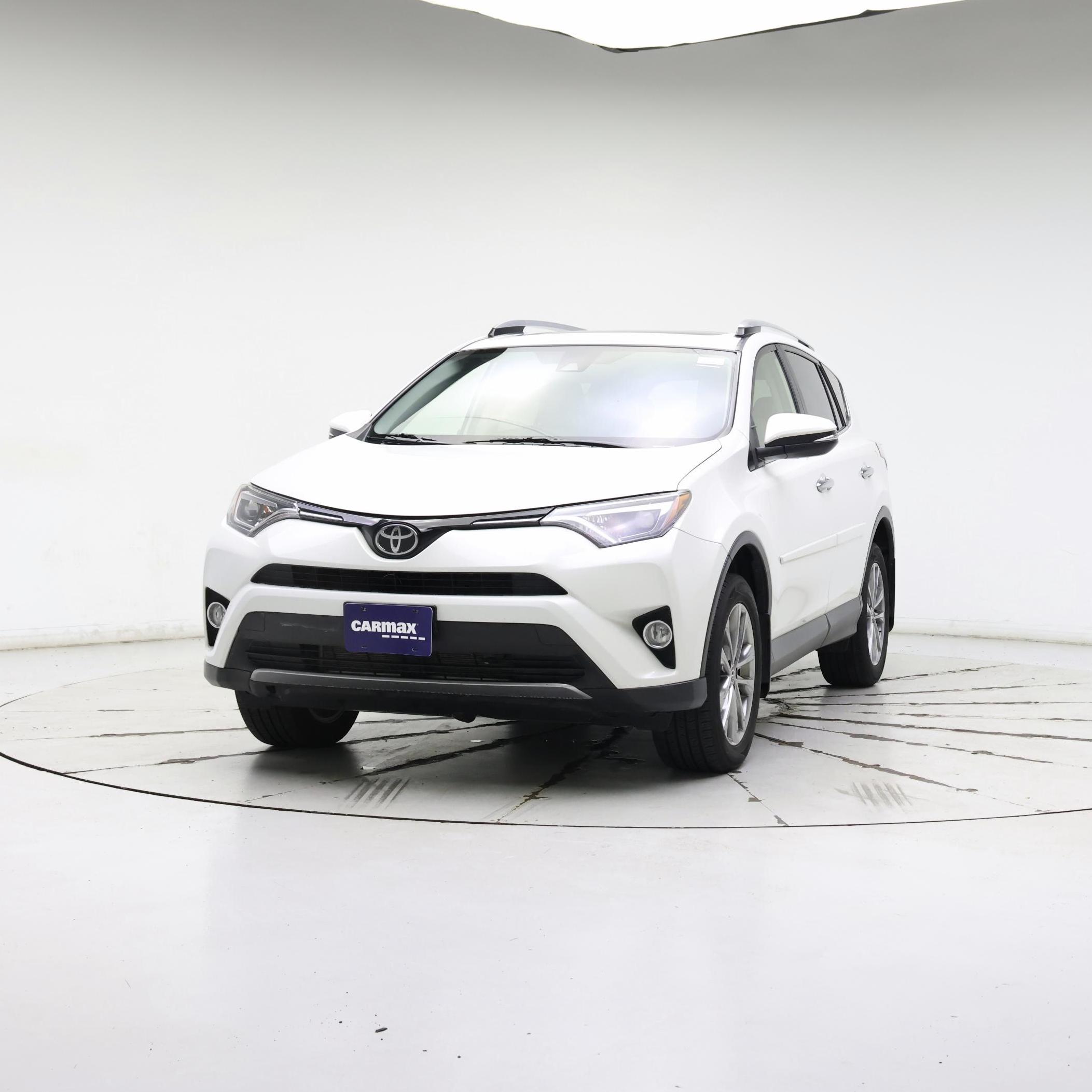 Thumbnail: 2018 Toyota RAV4 - 4