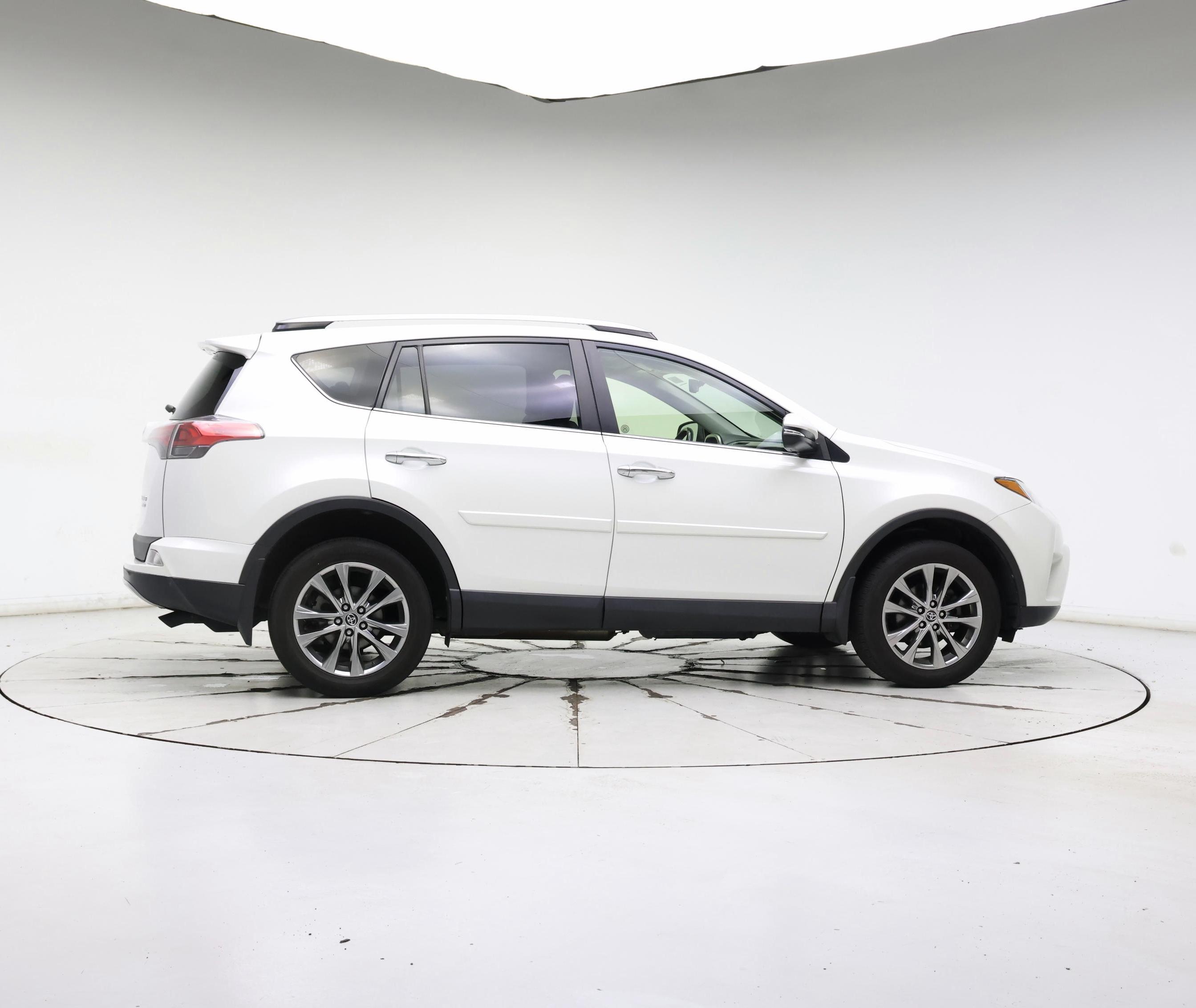 Thumbnail: 2018 Toyota RAV4 - 7