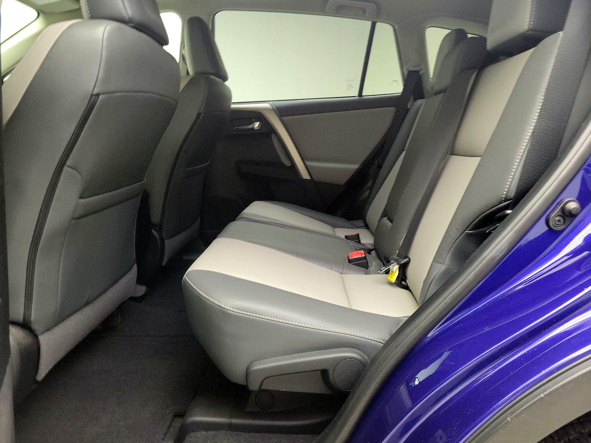 Thumbnail: 2014 Toyota RAV4 - 20