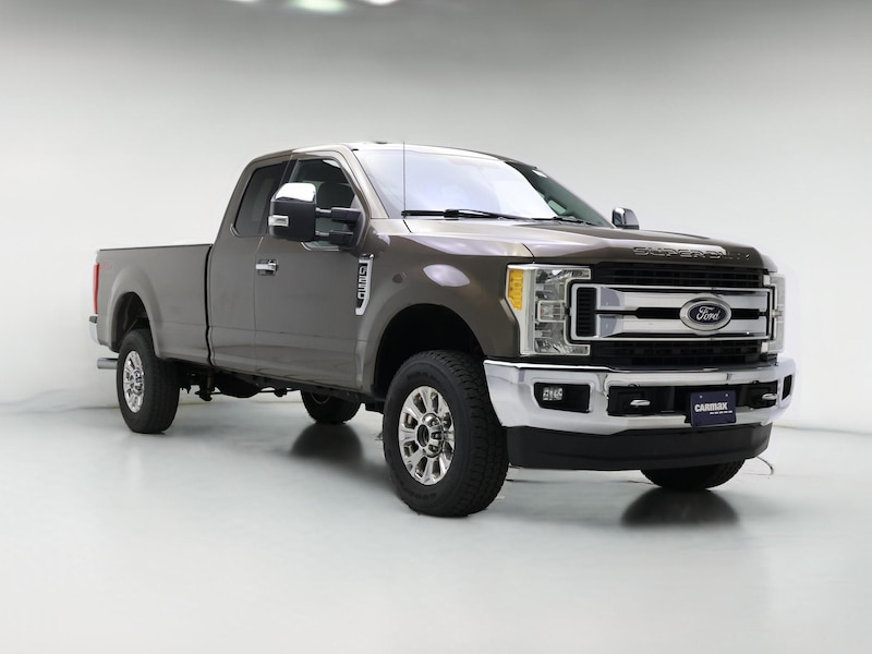 2017 Ford F-250 XLT -
                  Kenosha, WI