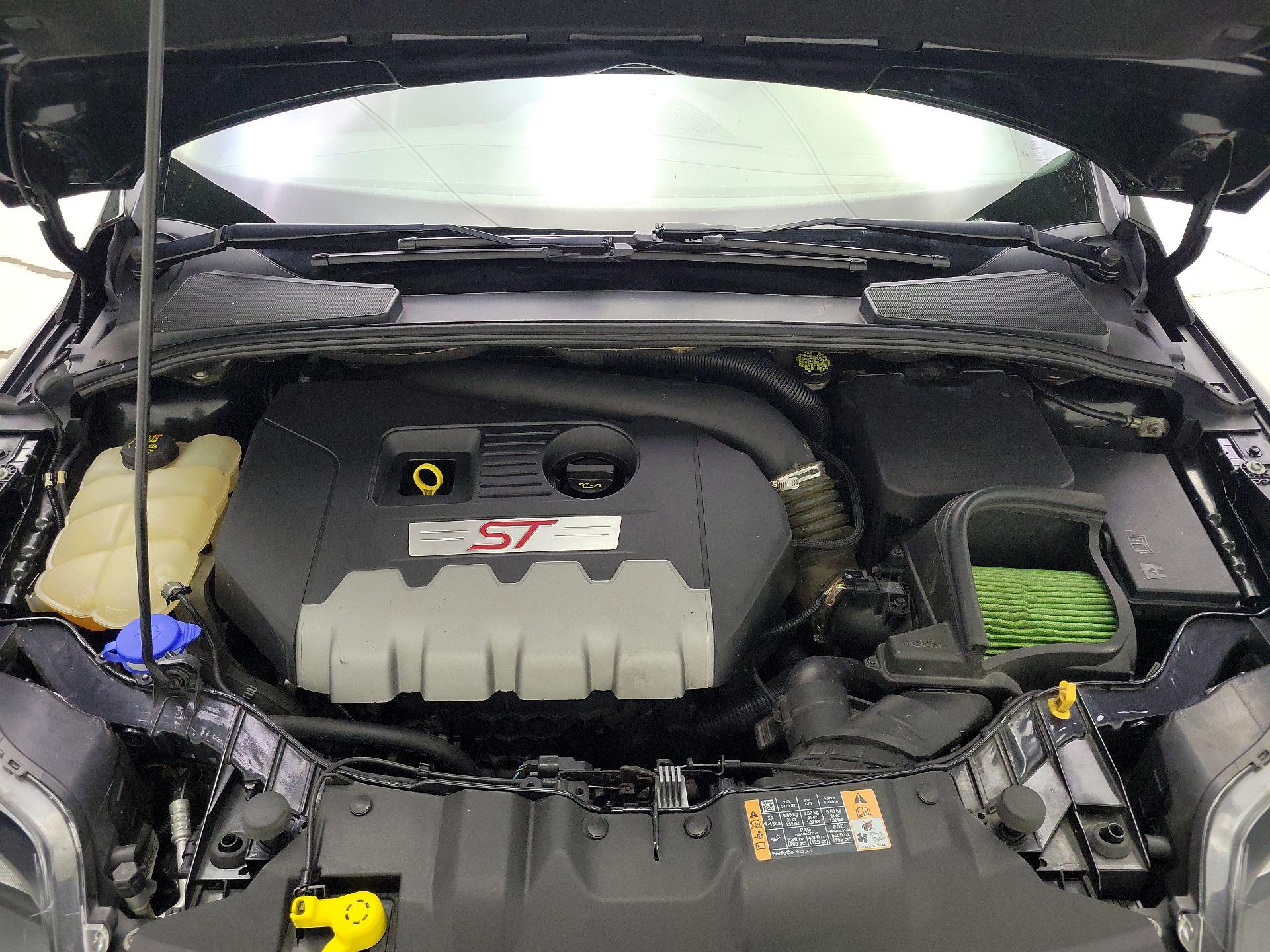 Thumbnail: 2014 Ford Focus - 20