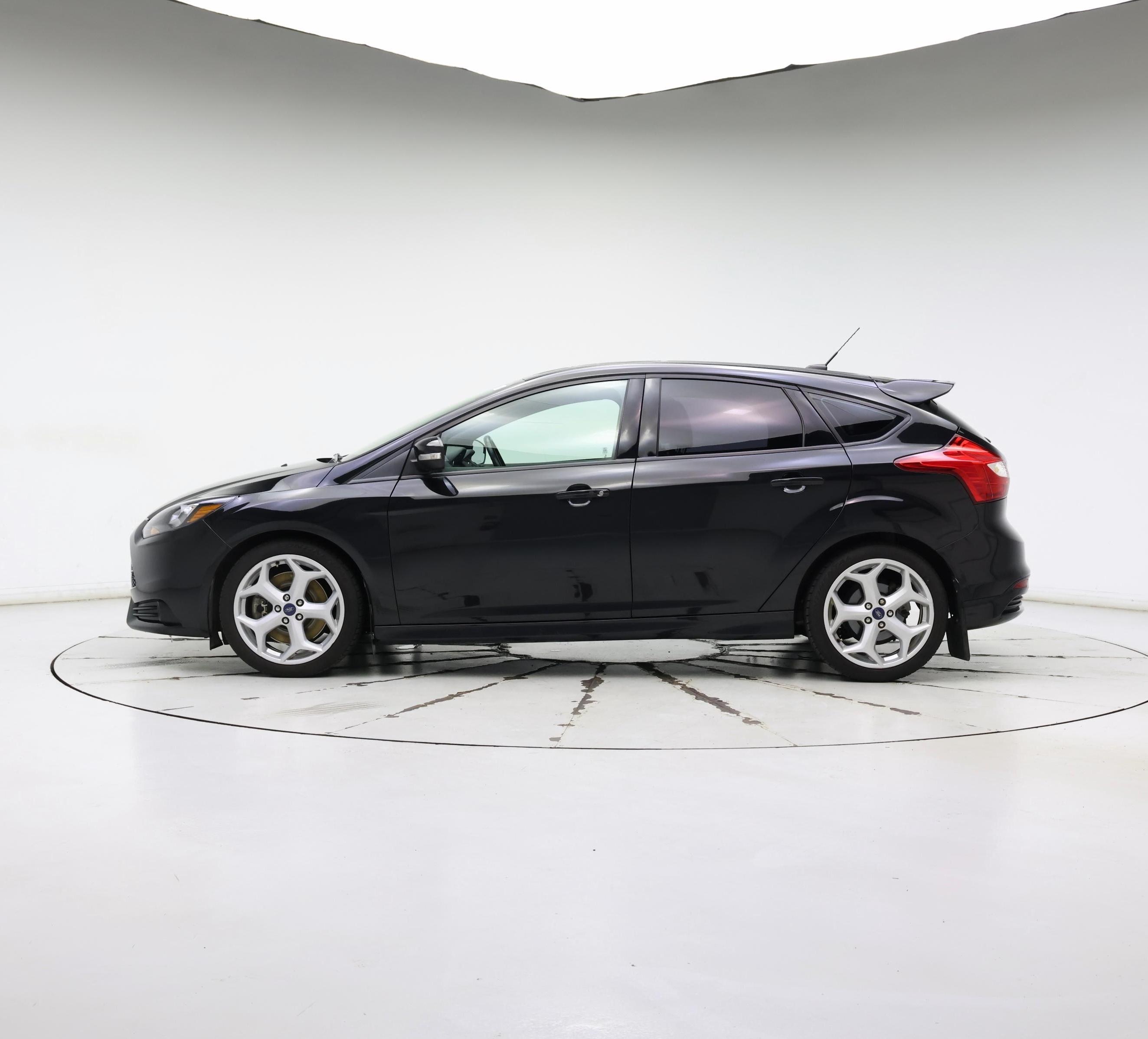 Thumbnail: 2014 Ford Focus - 3