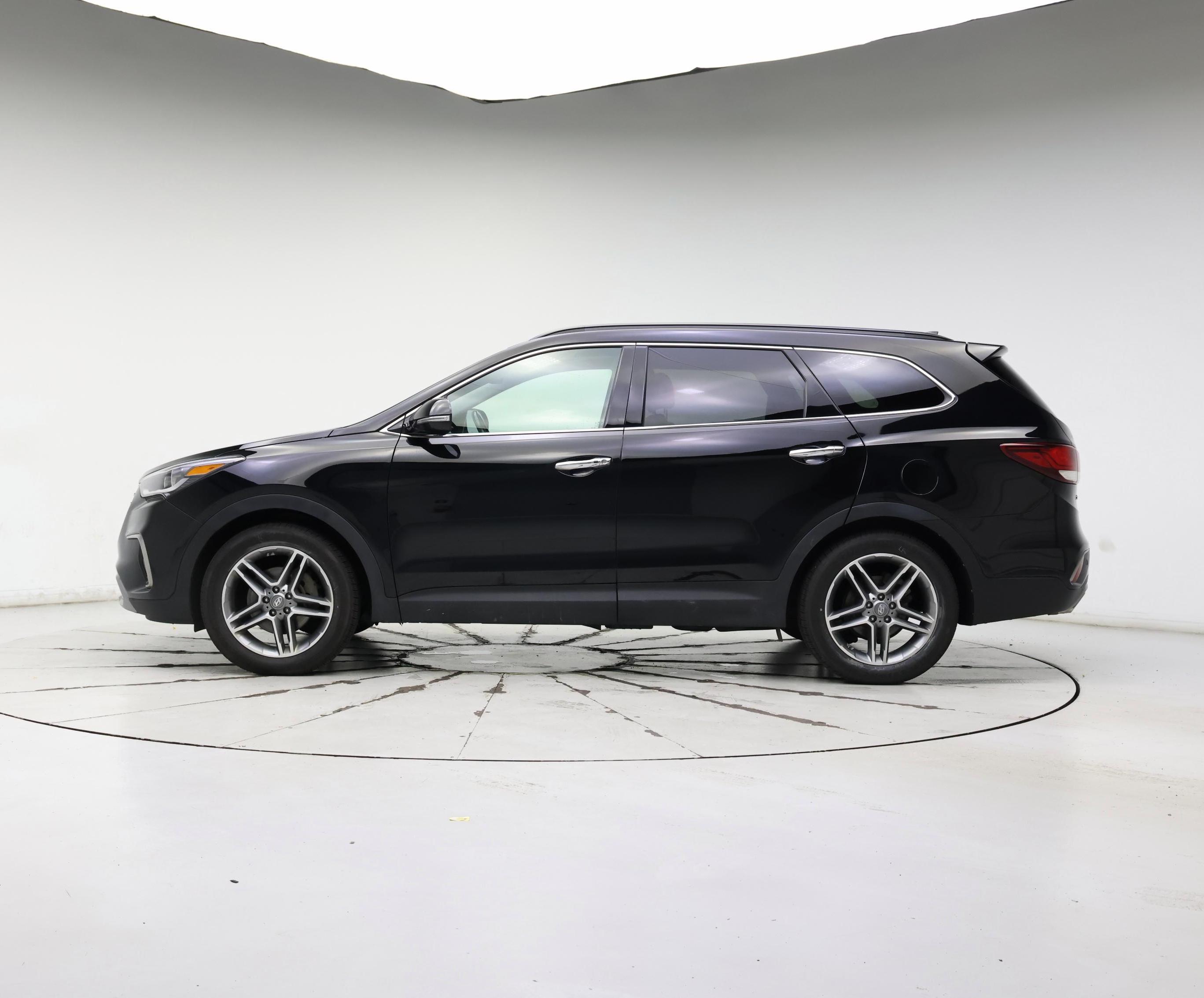 Thumbnail: 2018 Hyundai Santa Fe - 3