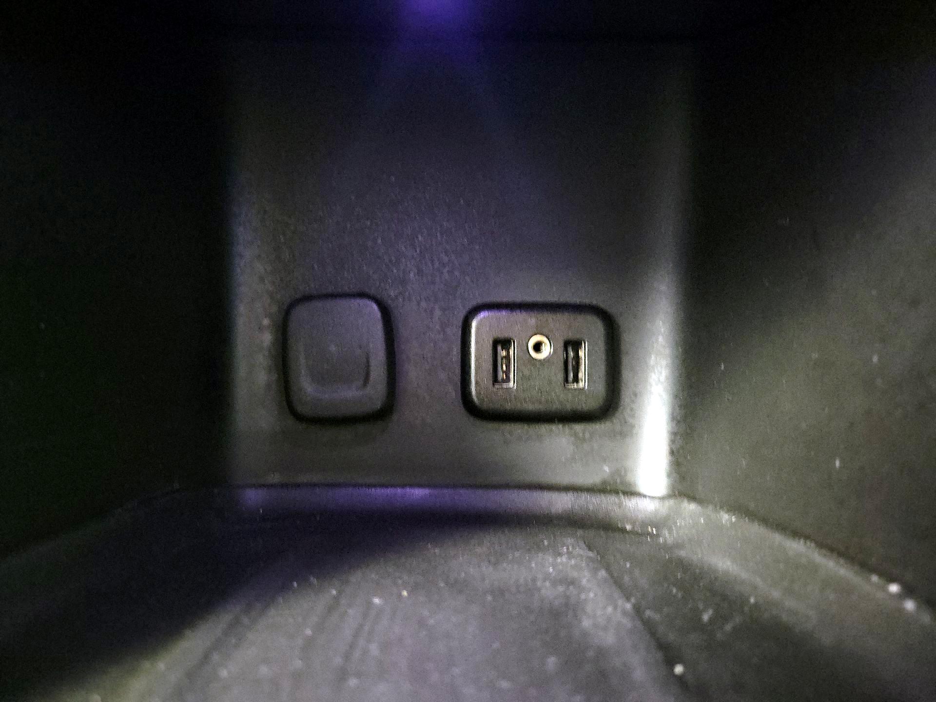 Thumbnail: 2018 GMC Acadia - 18