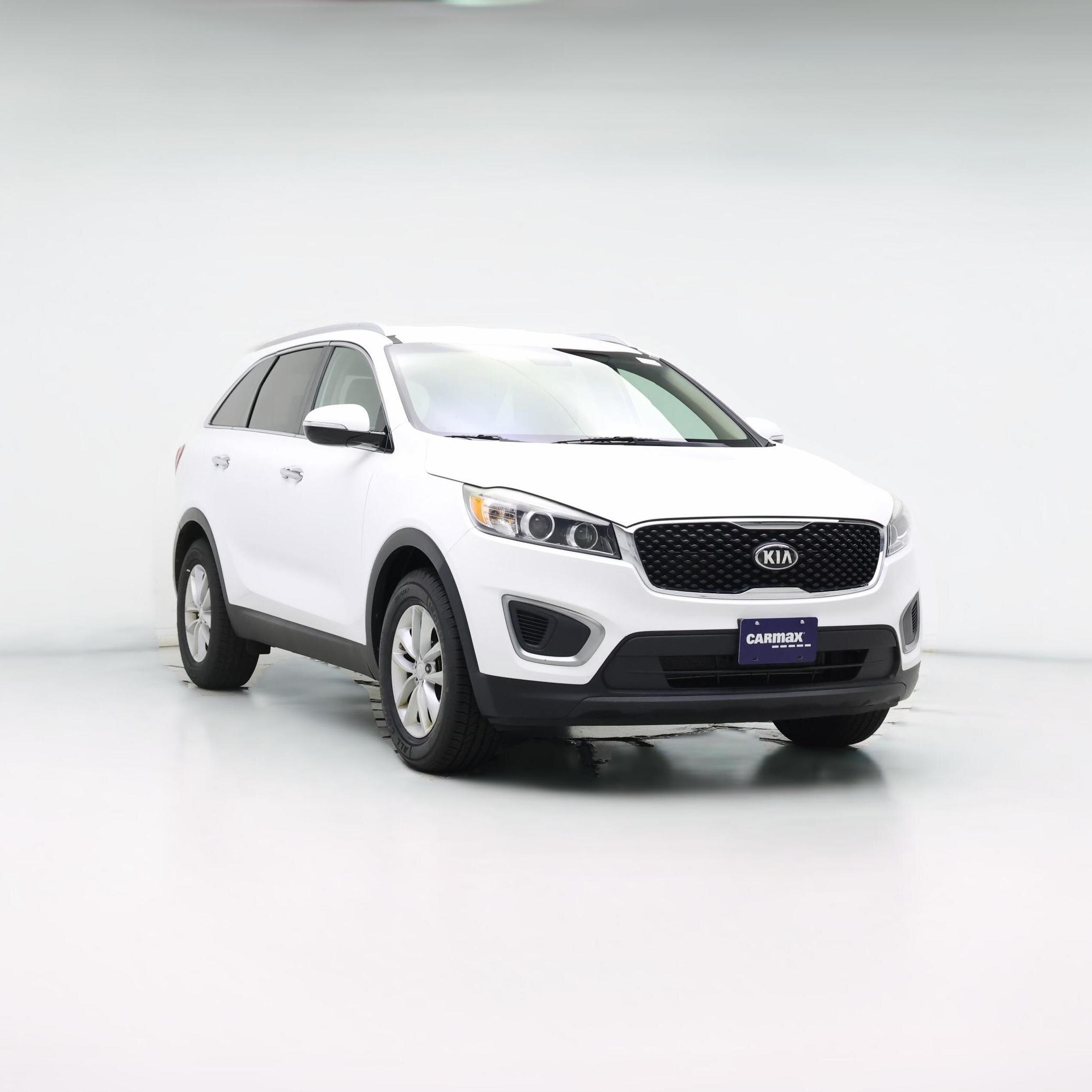 Thumbnail: 2016 Kia Sorento - 1