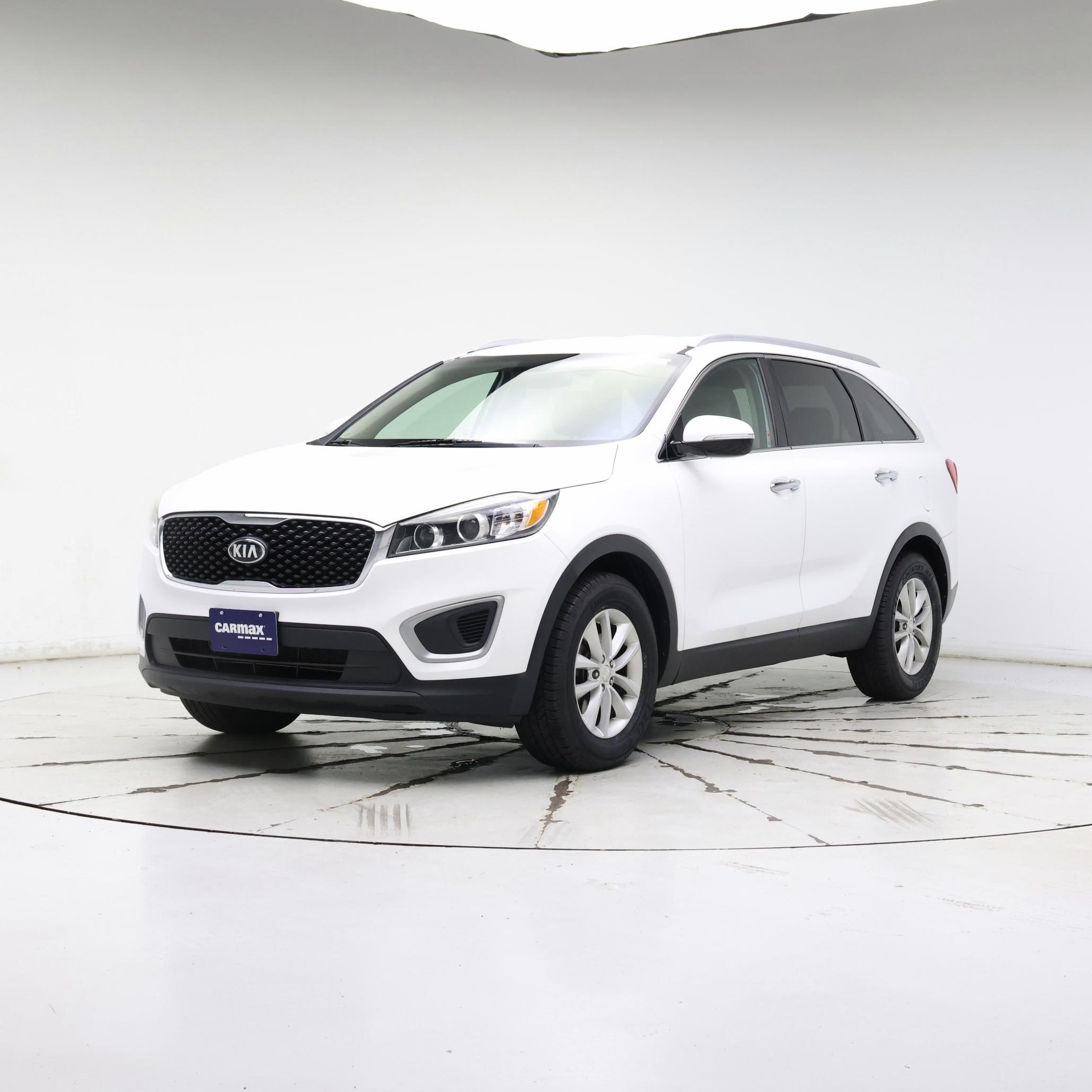 Thumbnail: 2016 Kia Sorento - 4