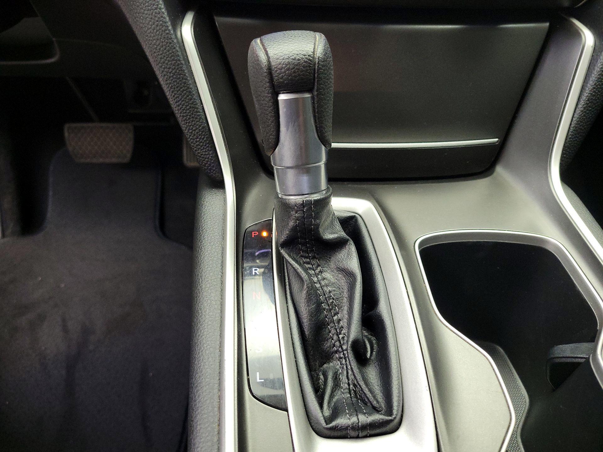 Thumbnail: 2019 Honda Accord - 16