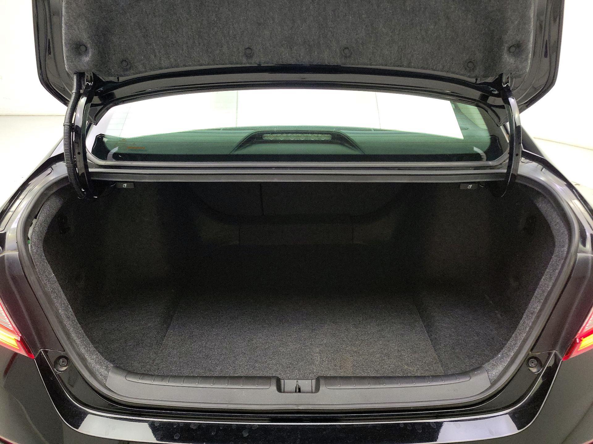 Thumbnail: 2019 Honda Accord - 20