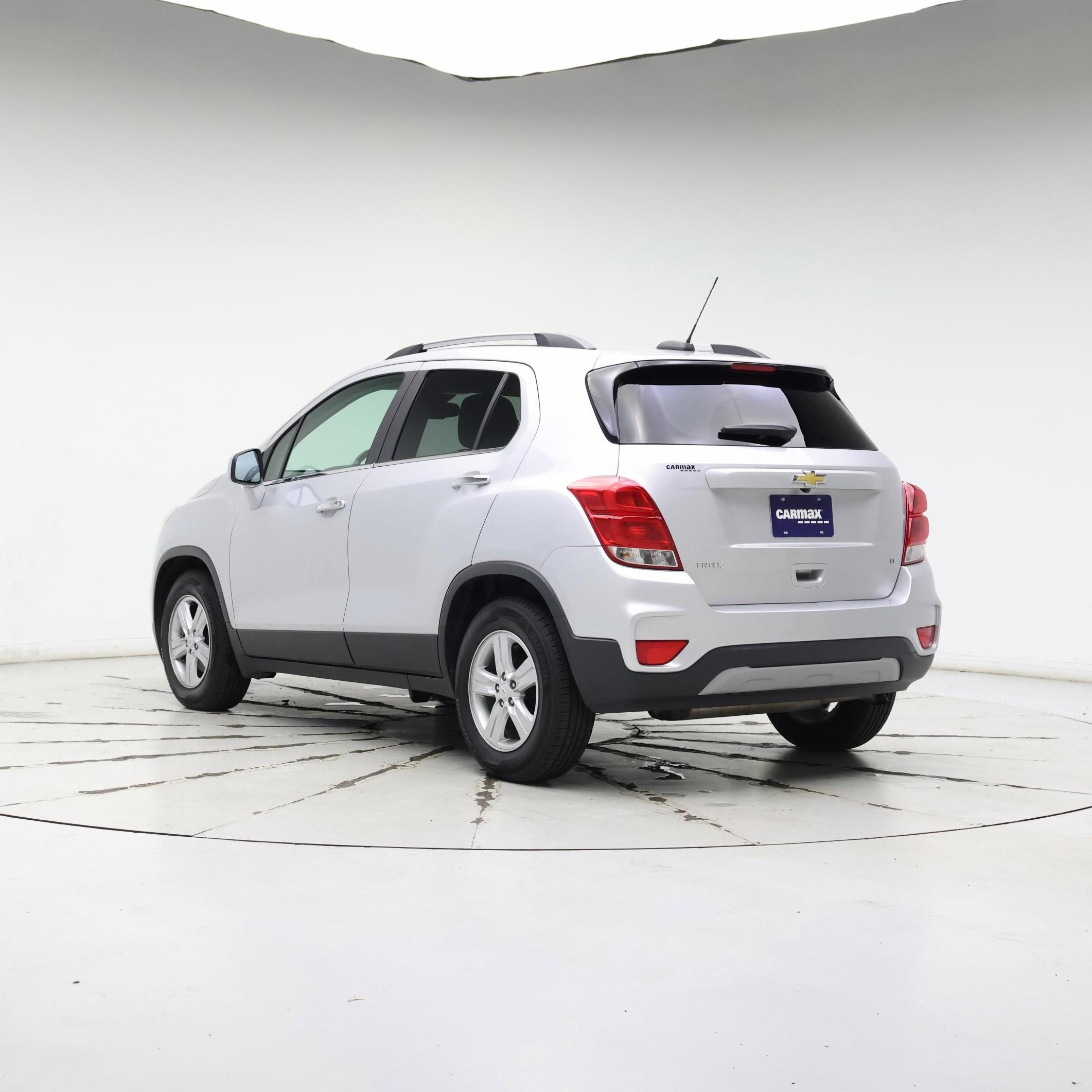 Thumbnail: 2019 Chevrolet Trax - 2