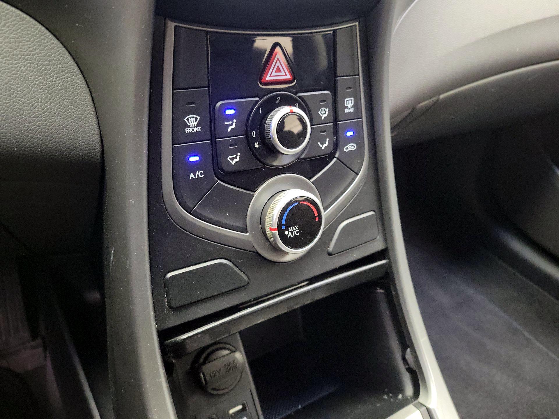 Thumbnail: 2016 Hyundai Elantra - 15