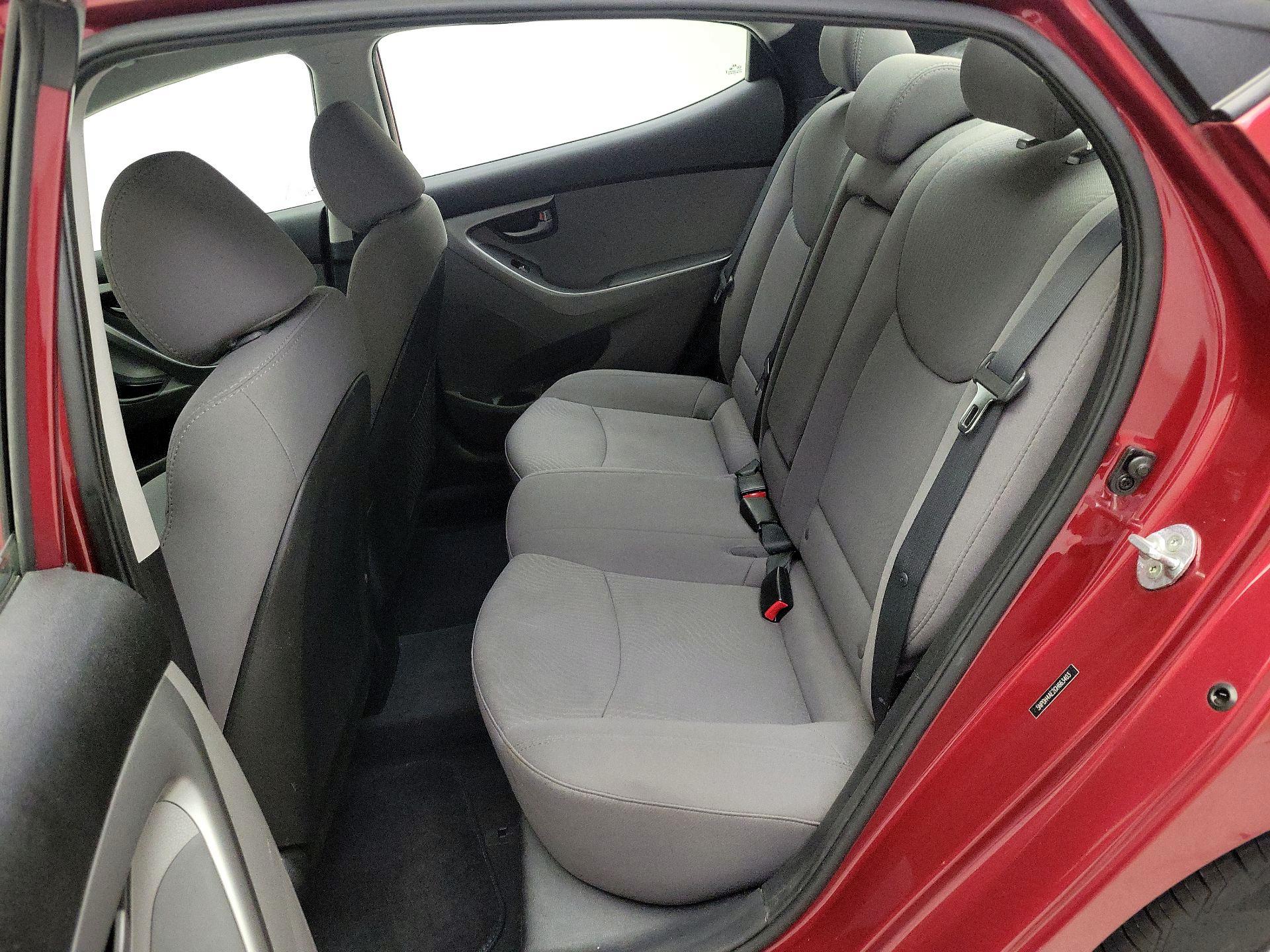 Thumbnail: 2016 Hyundai Elantra - 18