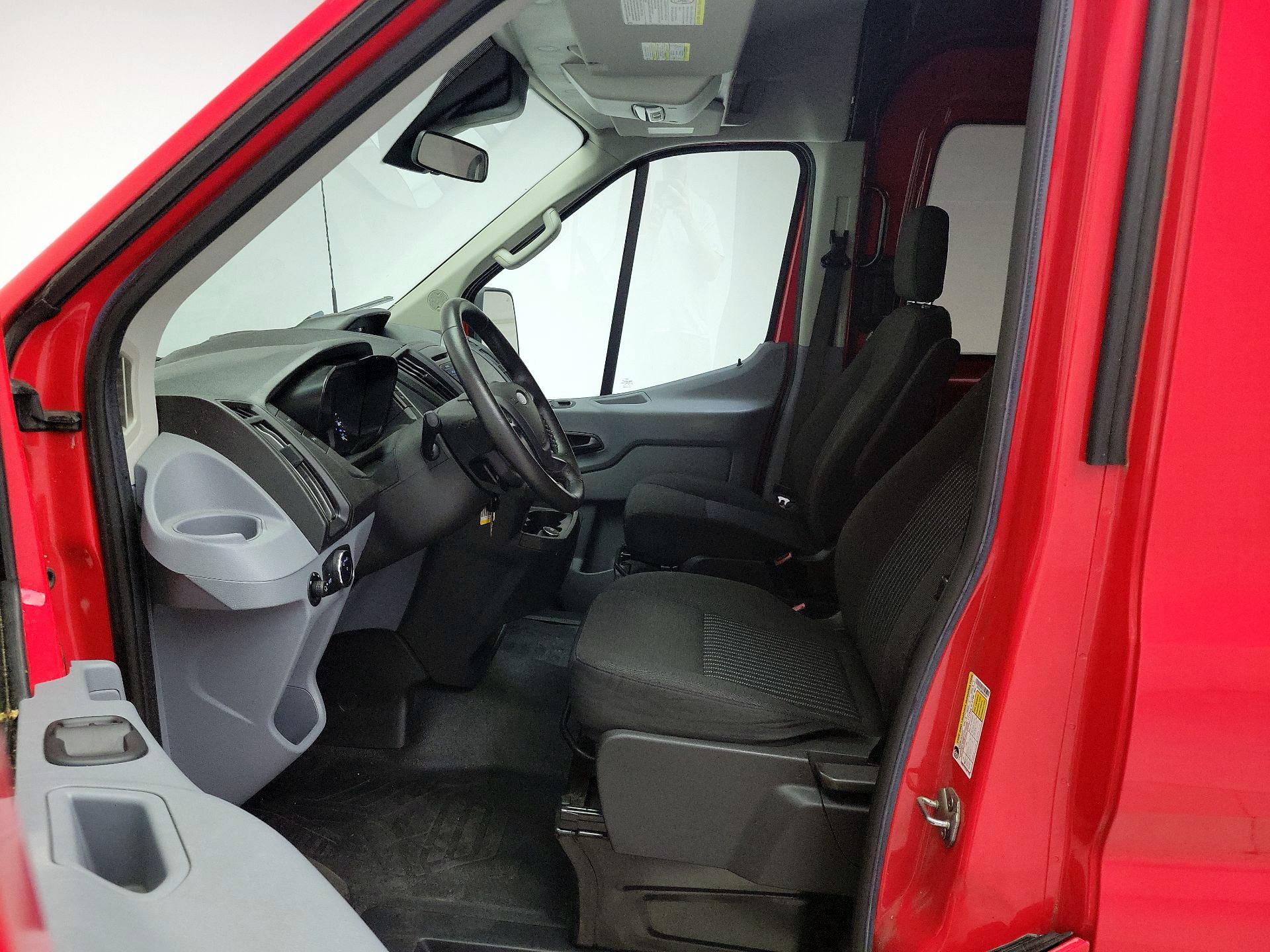 Thumbnail: 2017 Ford Transit Series - 11