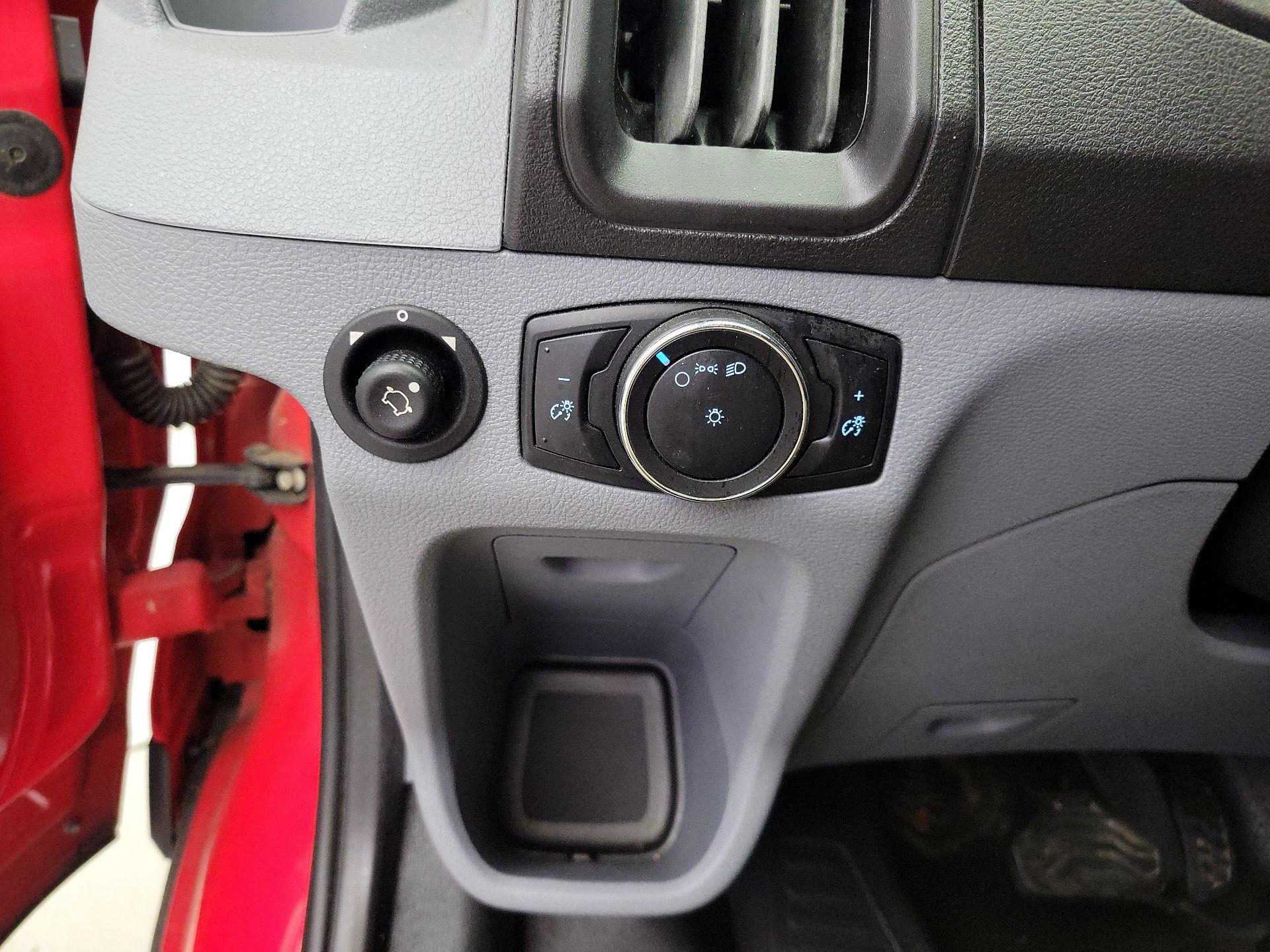 Thumbnail: 2017 Ford Transit Series - 13