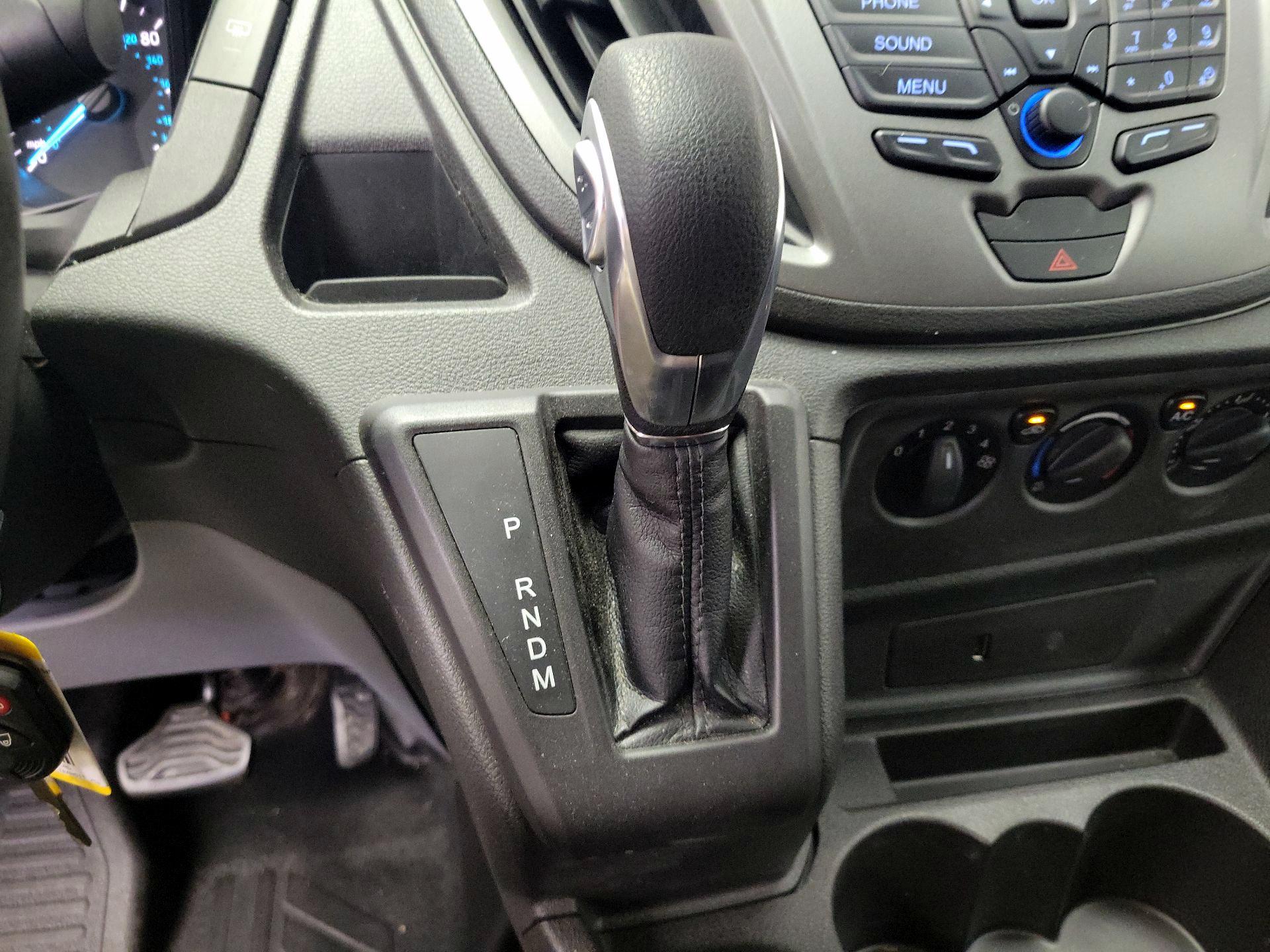 Thumbnail: 2017 Ford Transit Series - 17