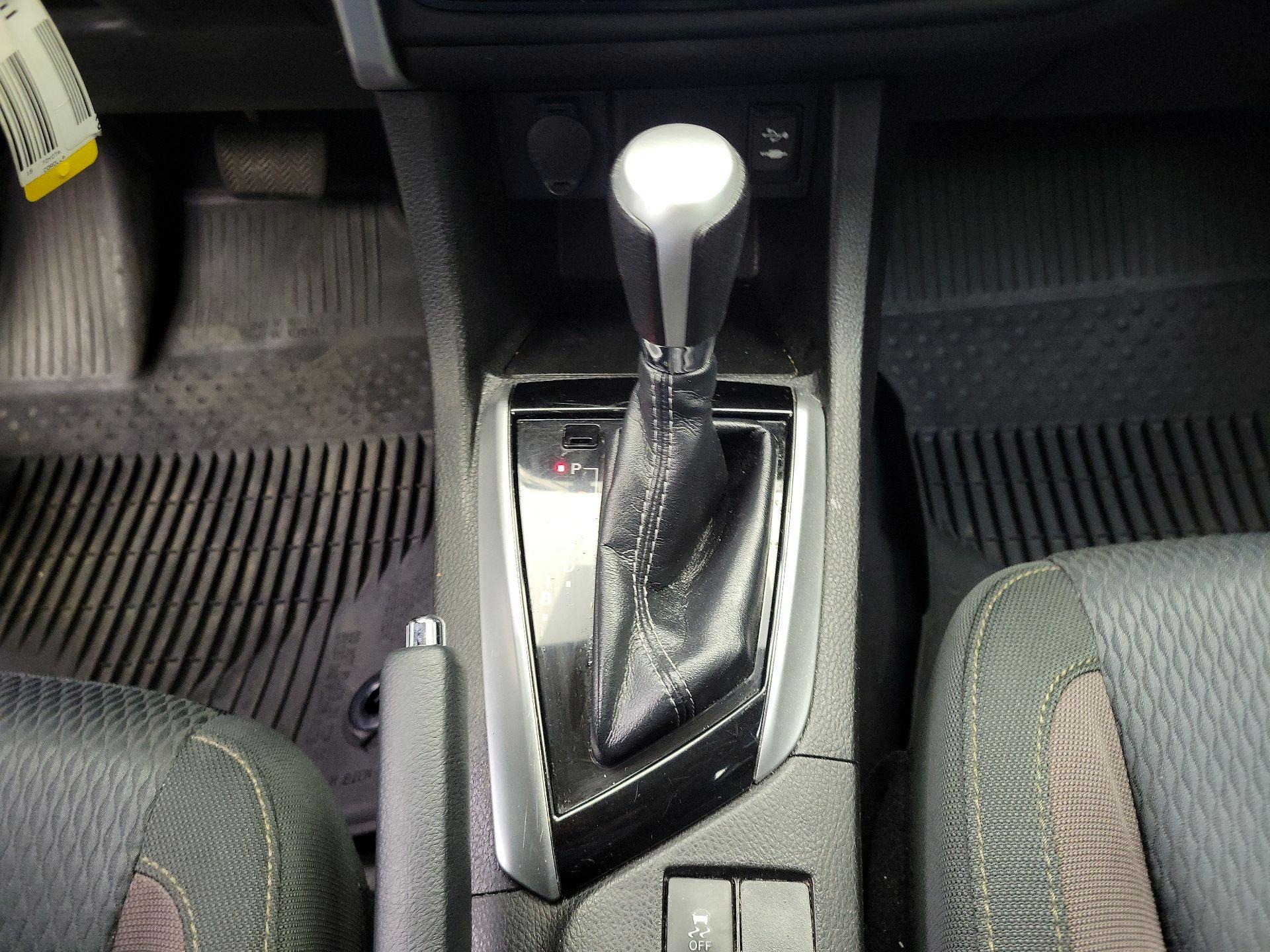 Thumbnail: 2019 Toyota Corolla - 17