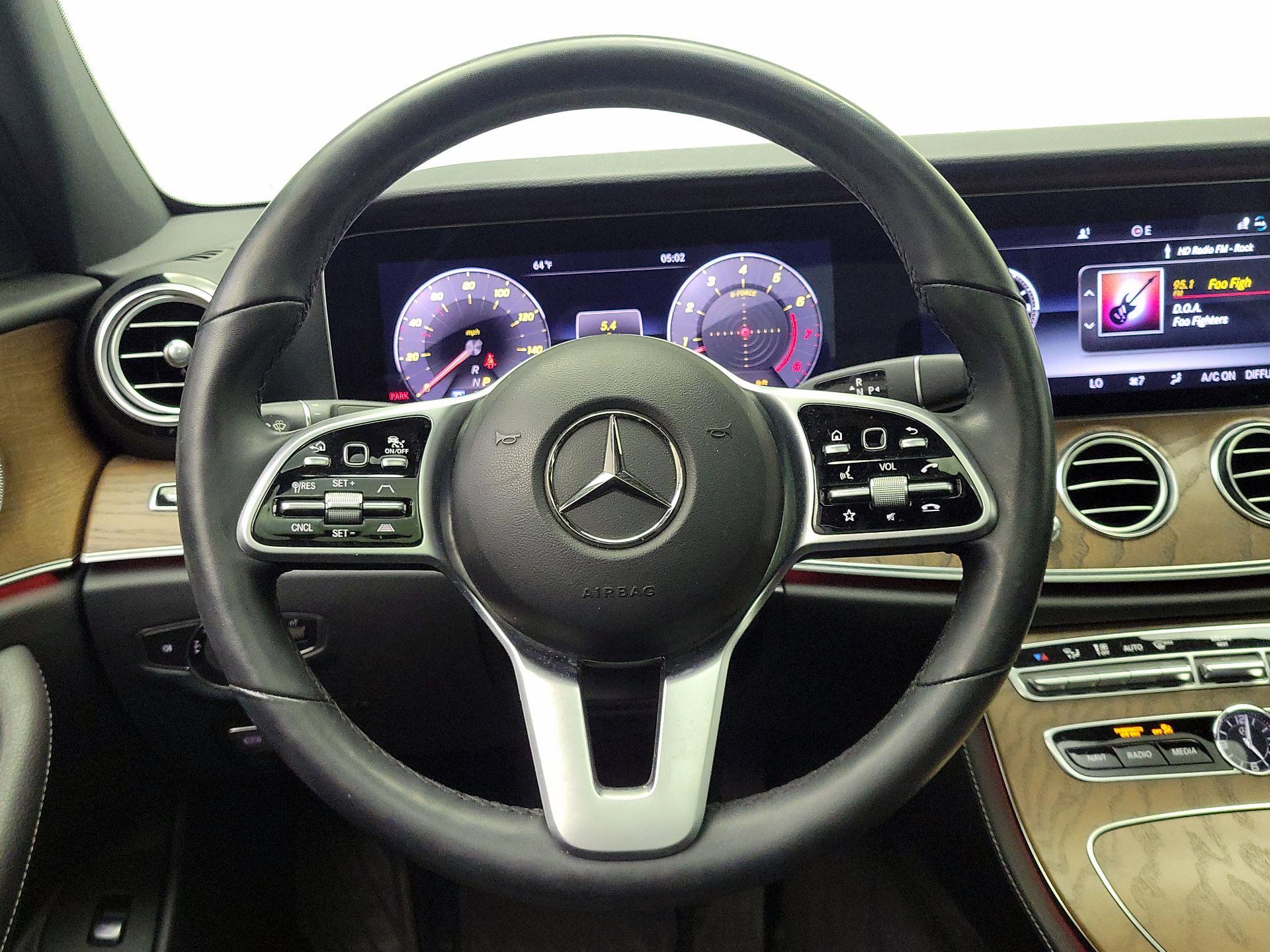 Thumbnail: 2019 Mercedes-Benz E-Class - 10