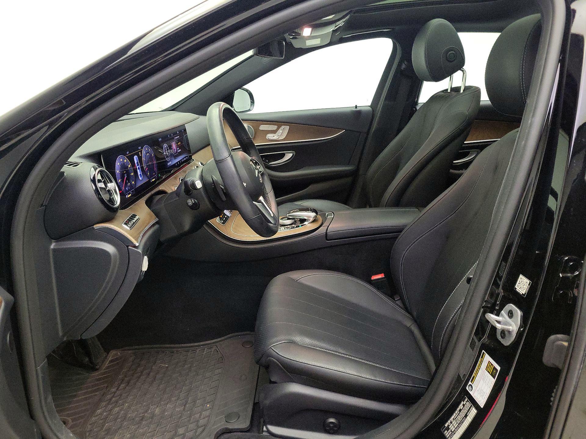 Thumbnail: 2019 Mercedes-Benz E-Class - 11