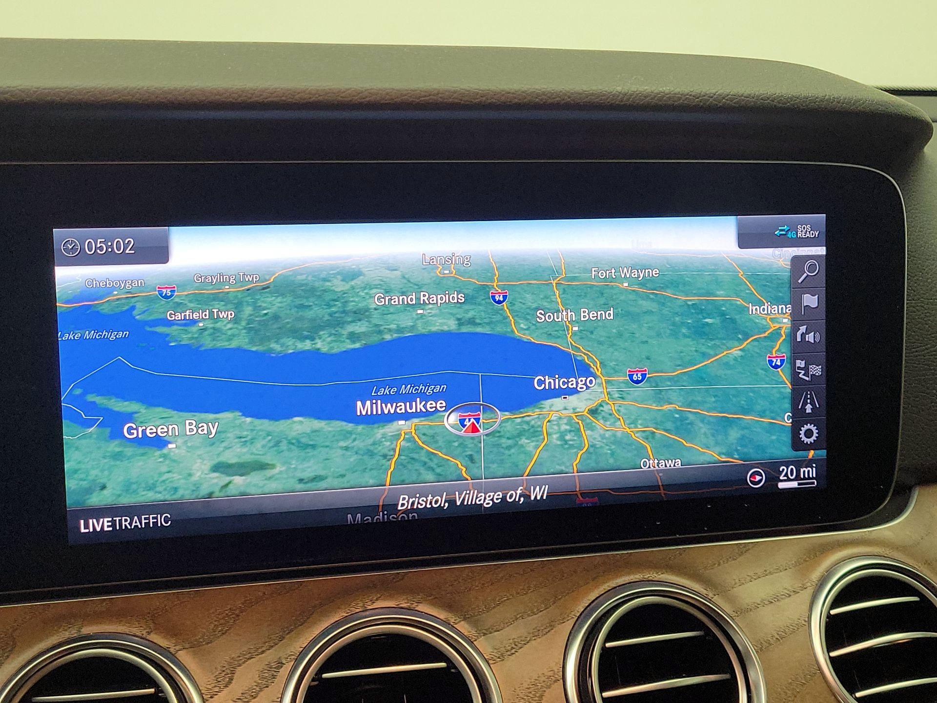 Thumbnail: 2019 Mercedes-Benz E-Class - 14