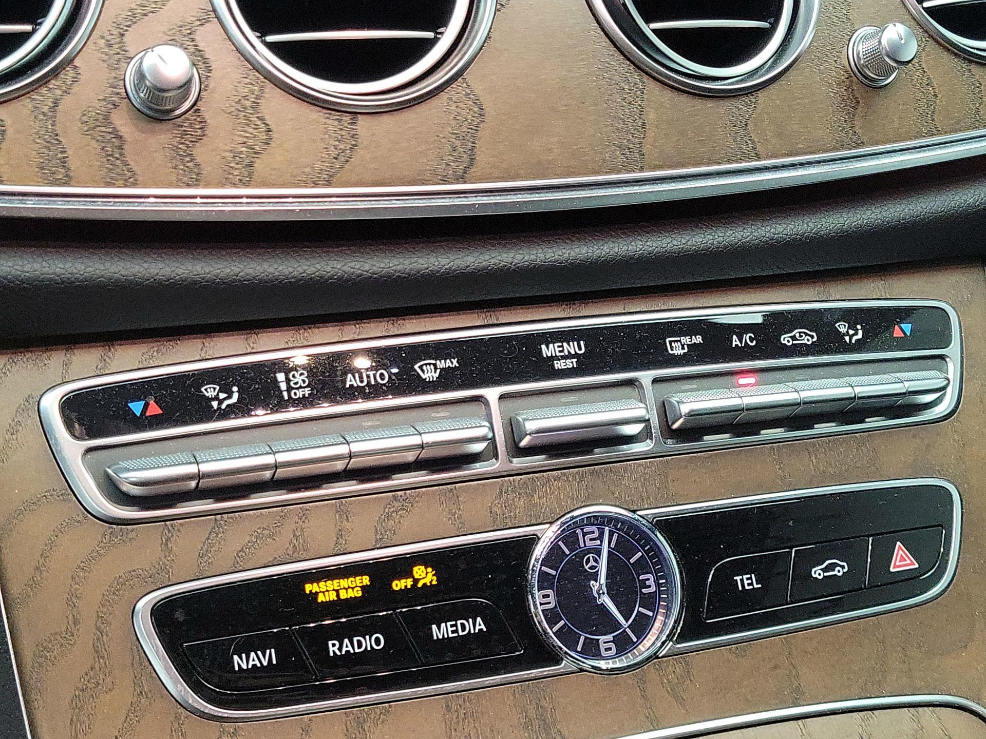 Thumbnail: 2019 Mercedes-Benz E-Class - 17