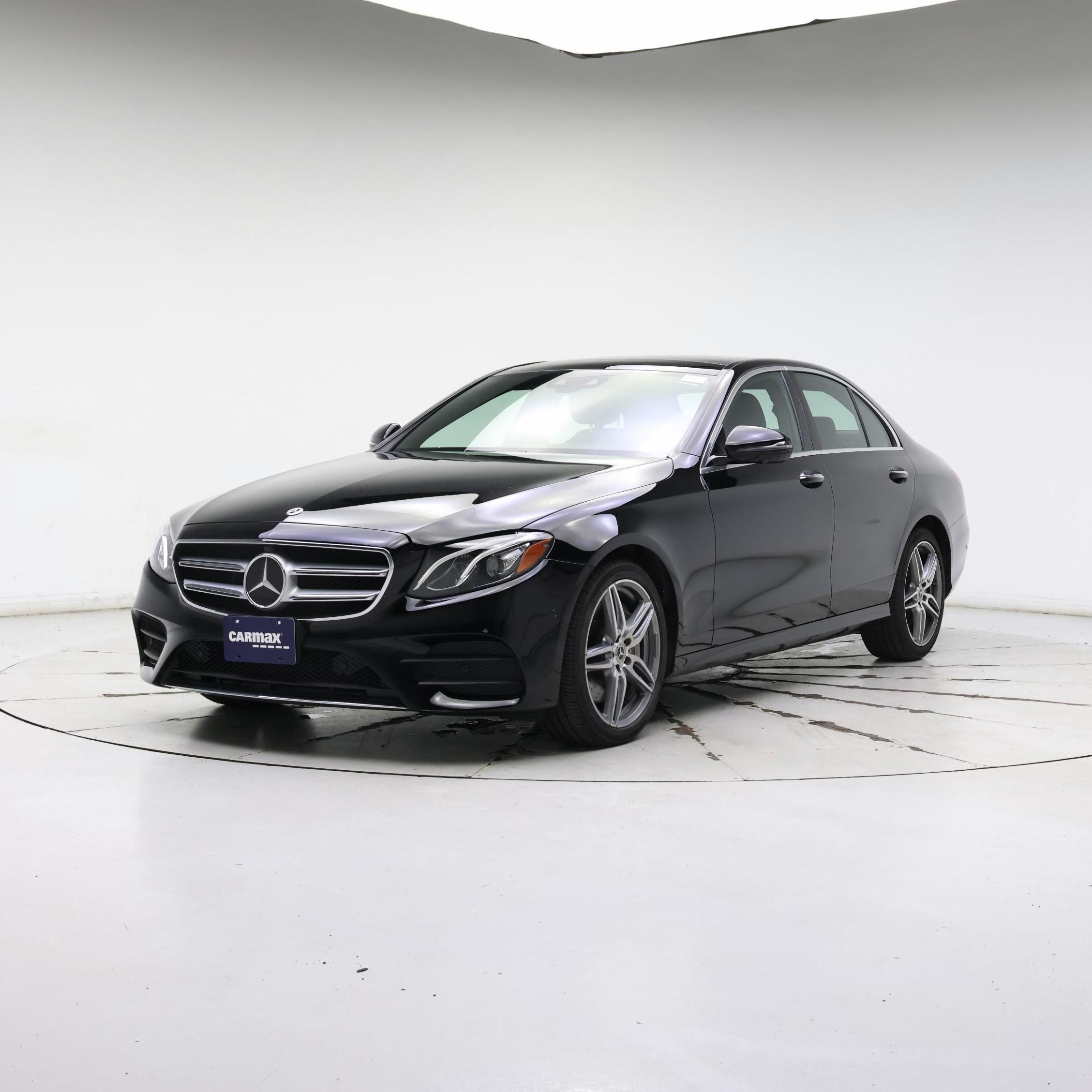 Thumbnail: 2019 Mercedes-Benz E-Class - 4