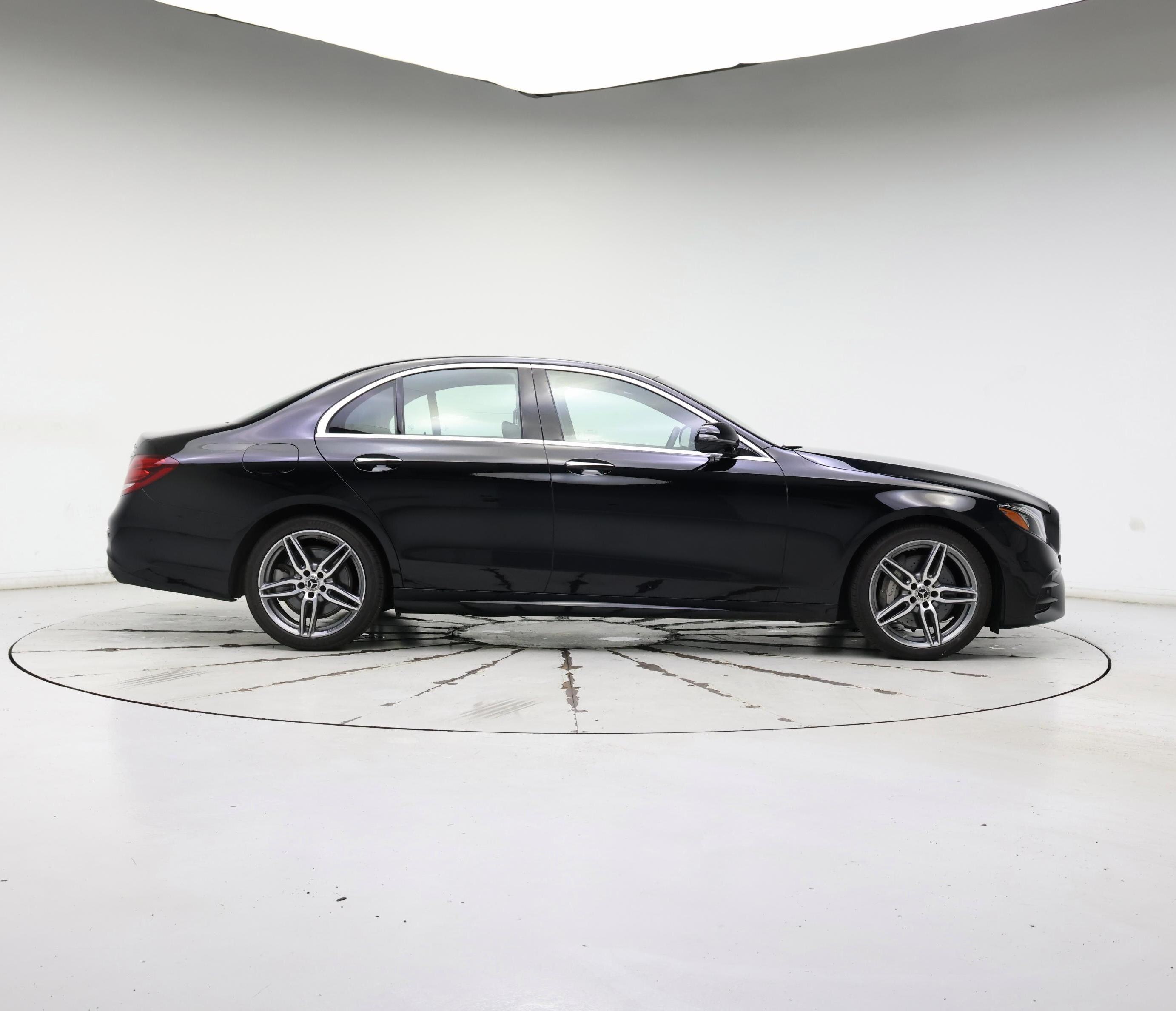 Thumbnail: 2019 Mercedes-Benz E-Class - 7