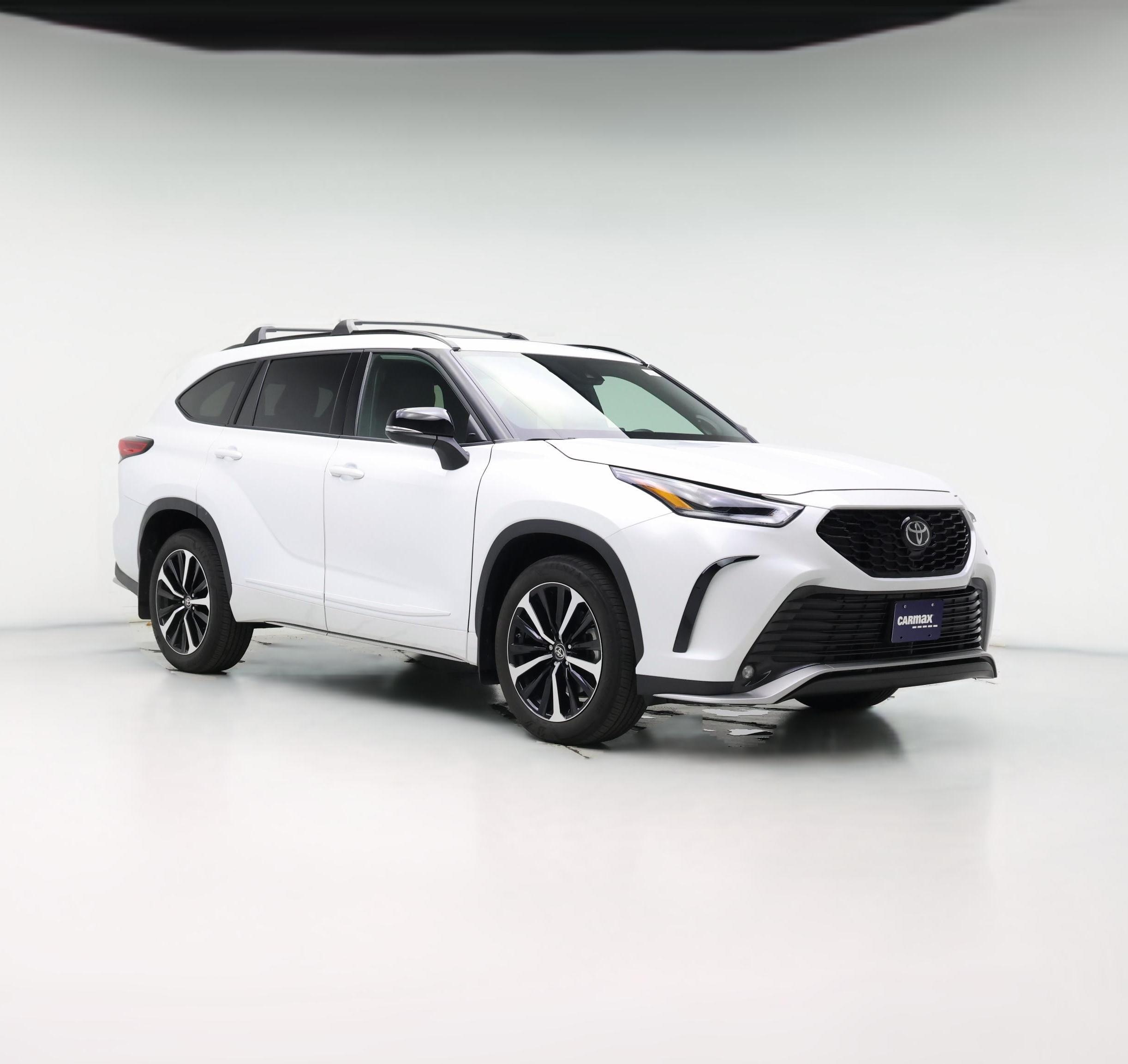 Thumbnail: 2022 Toyota Highlander - 1