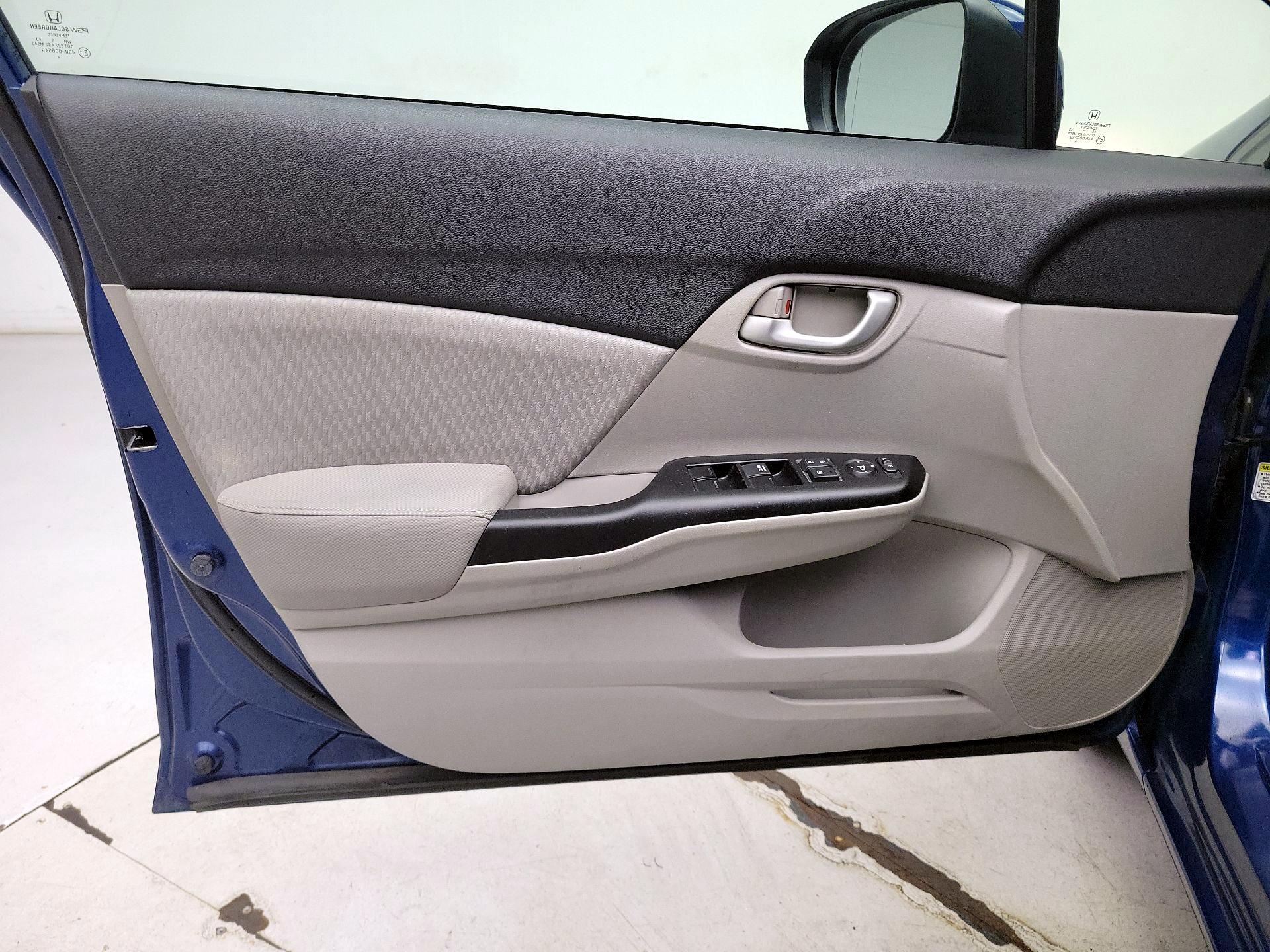 Thumbnail: 2015 Honda Civic - 12