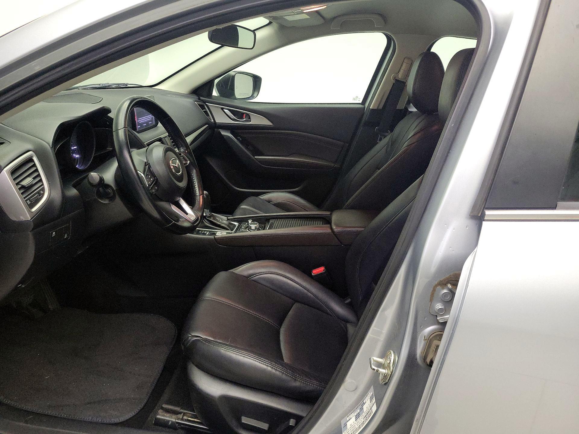 Thumbnail: 2018 Mazda Mazda3 - 11