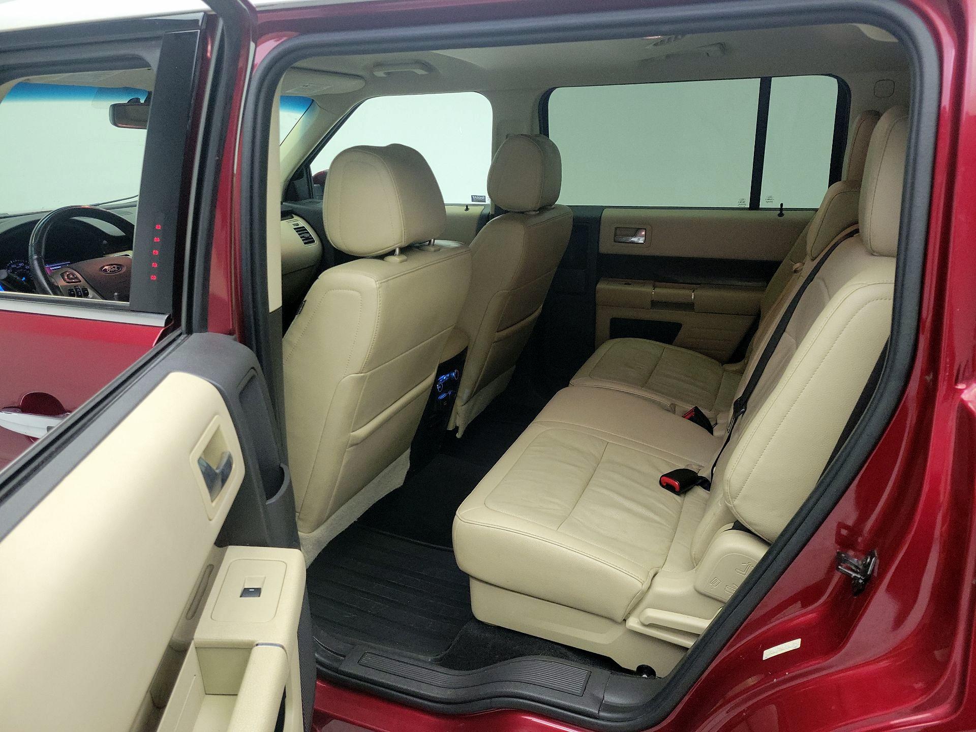 Thumbnail: 2014 Ford Flex - 17