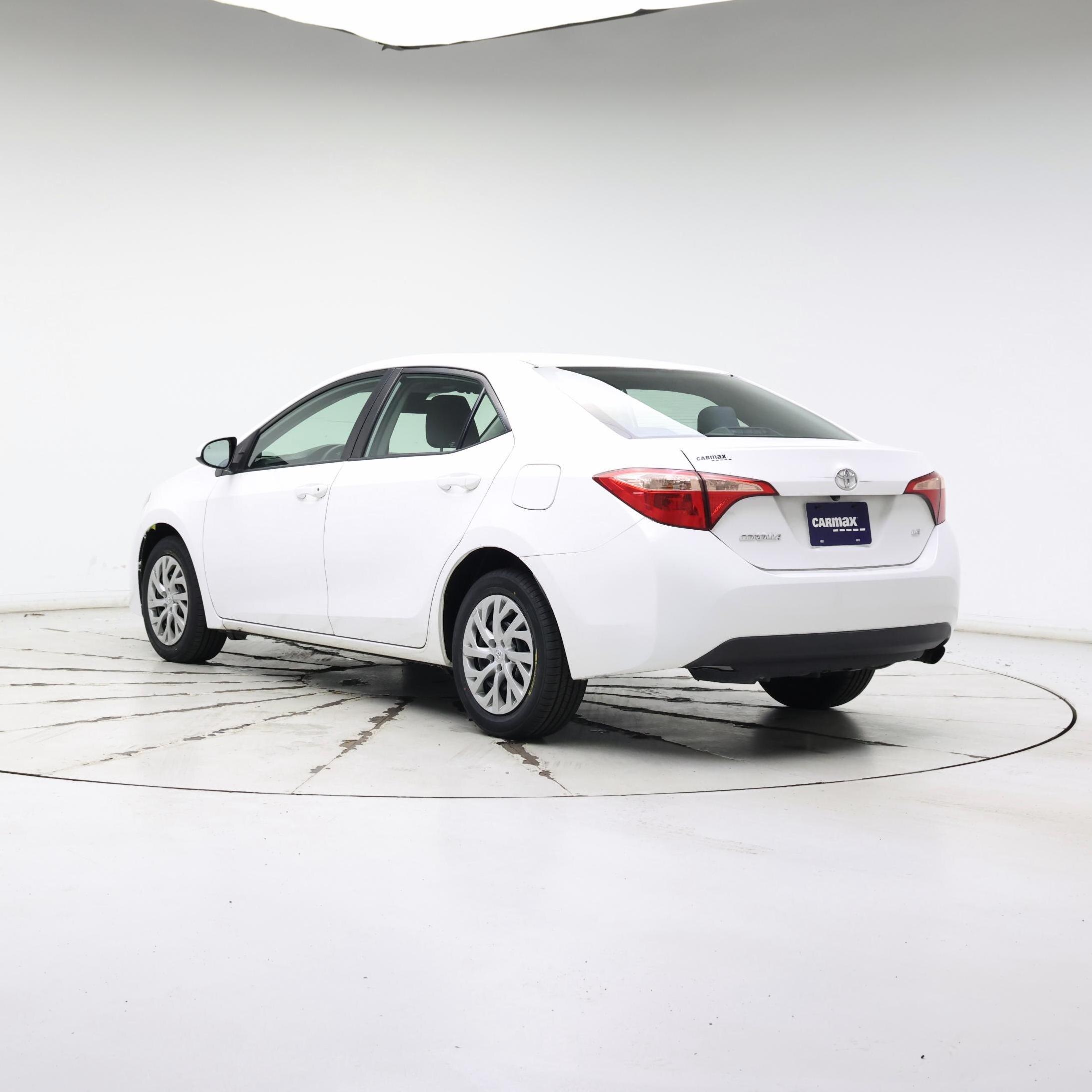 Thumbnail: 2018 Toyota Corolla - 2