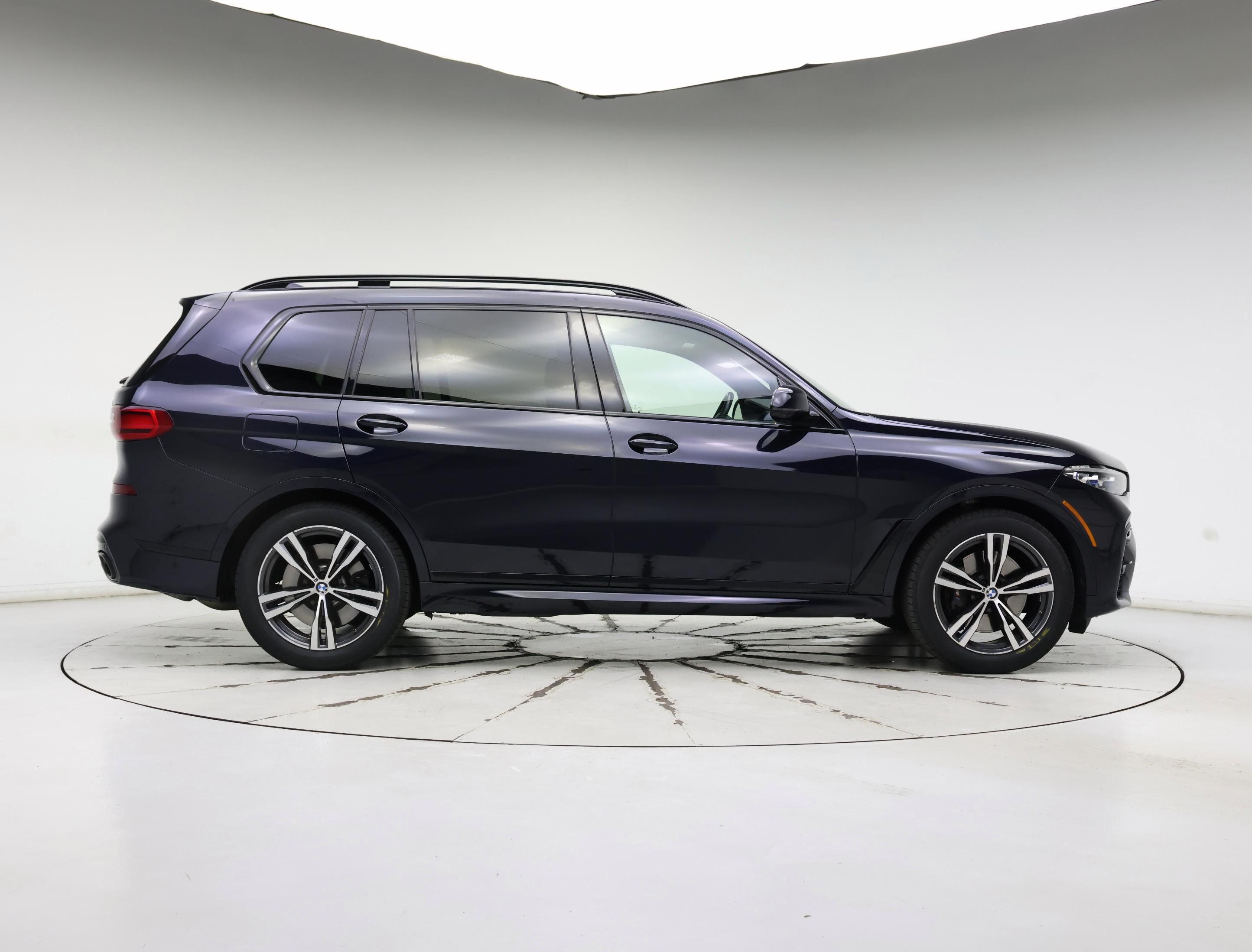 Thumbnail: 2022 BMW X7 - 7
