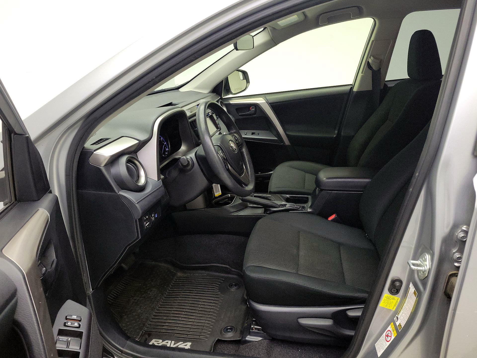 Thumbnail: 2018 Toyota RAV4 - 11