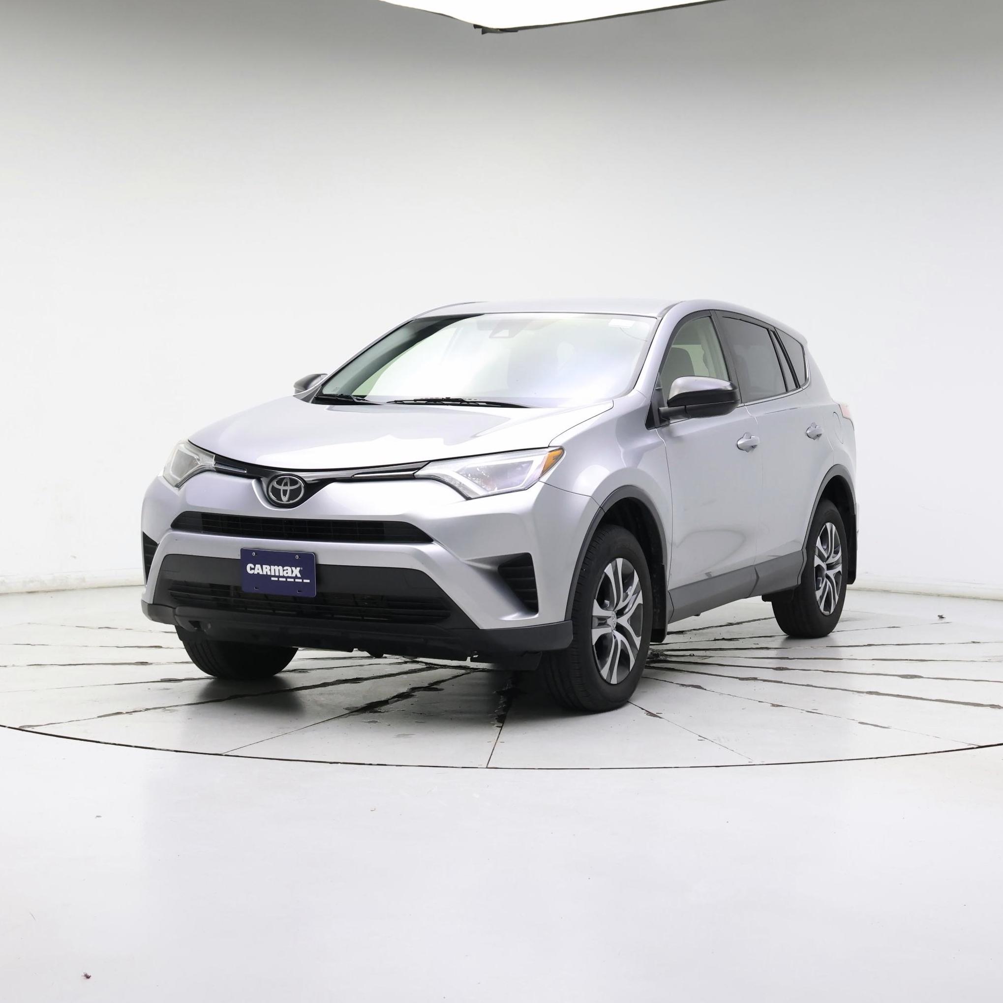 Thumbnail: 2018 Toyota RAV4 - 4