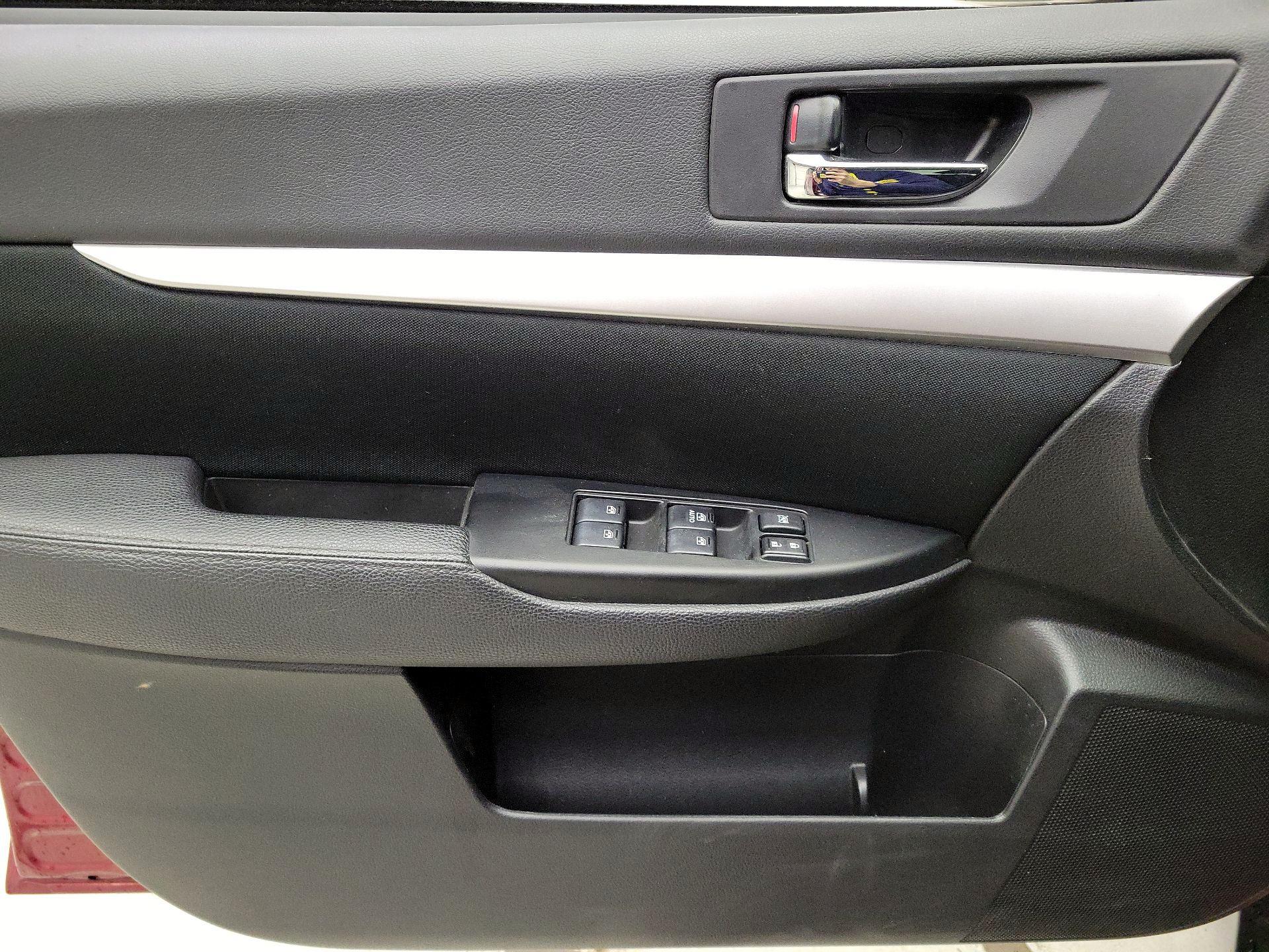 Thumbnail: 2014 Subaru Outback - 12